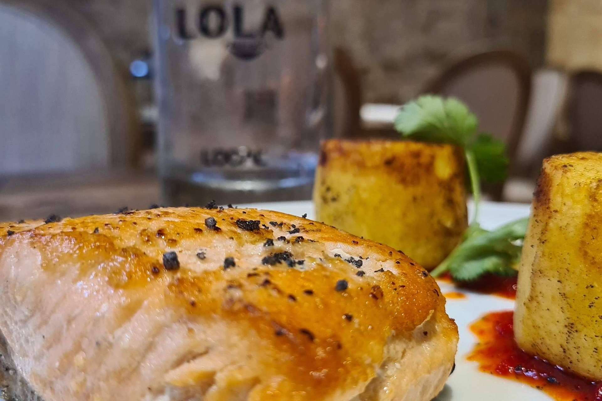El primer restaurante del Team Lola, LOLA