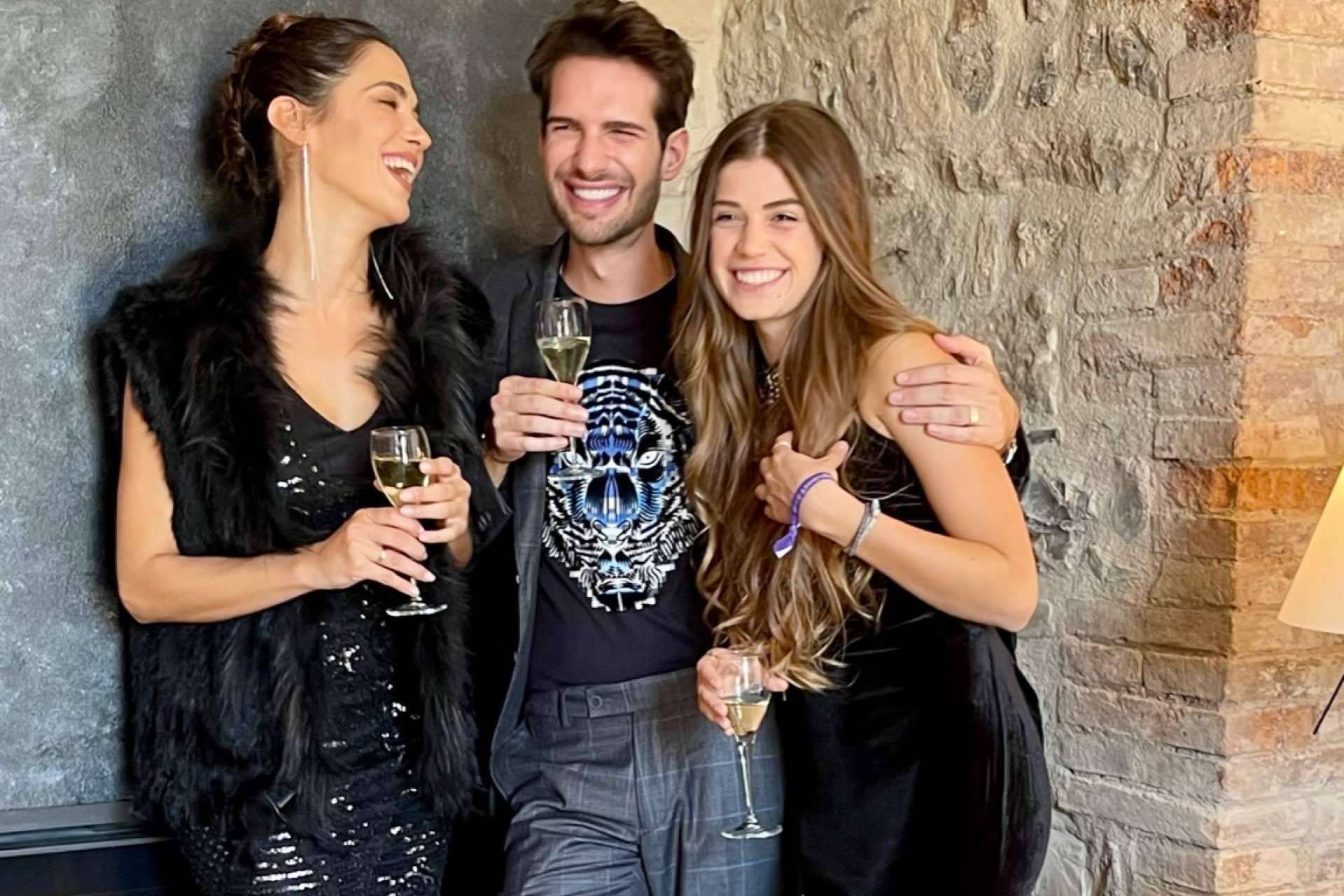 Toda la tendencia en moda hombre y mujer para esta nueva temporada otoño invierno 2022 desde Iglesias Moda