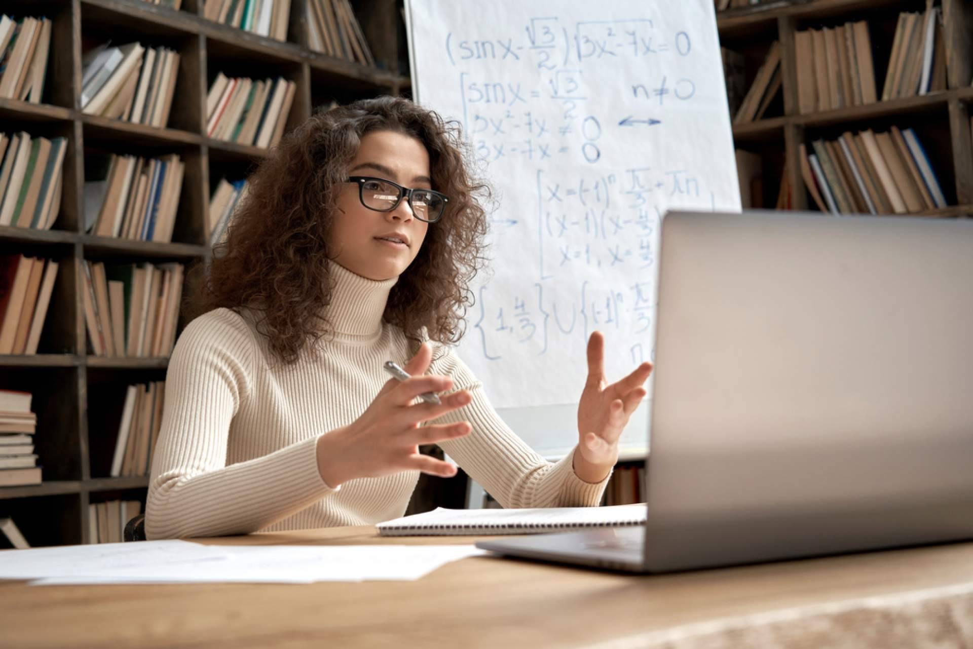 Ayuda Universitaria apoya durante la realización de una tesis doctoral