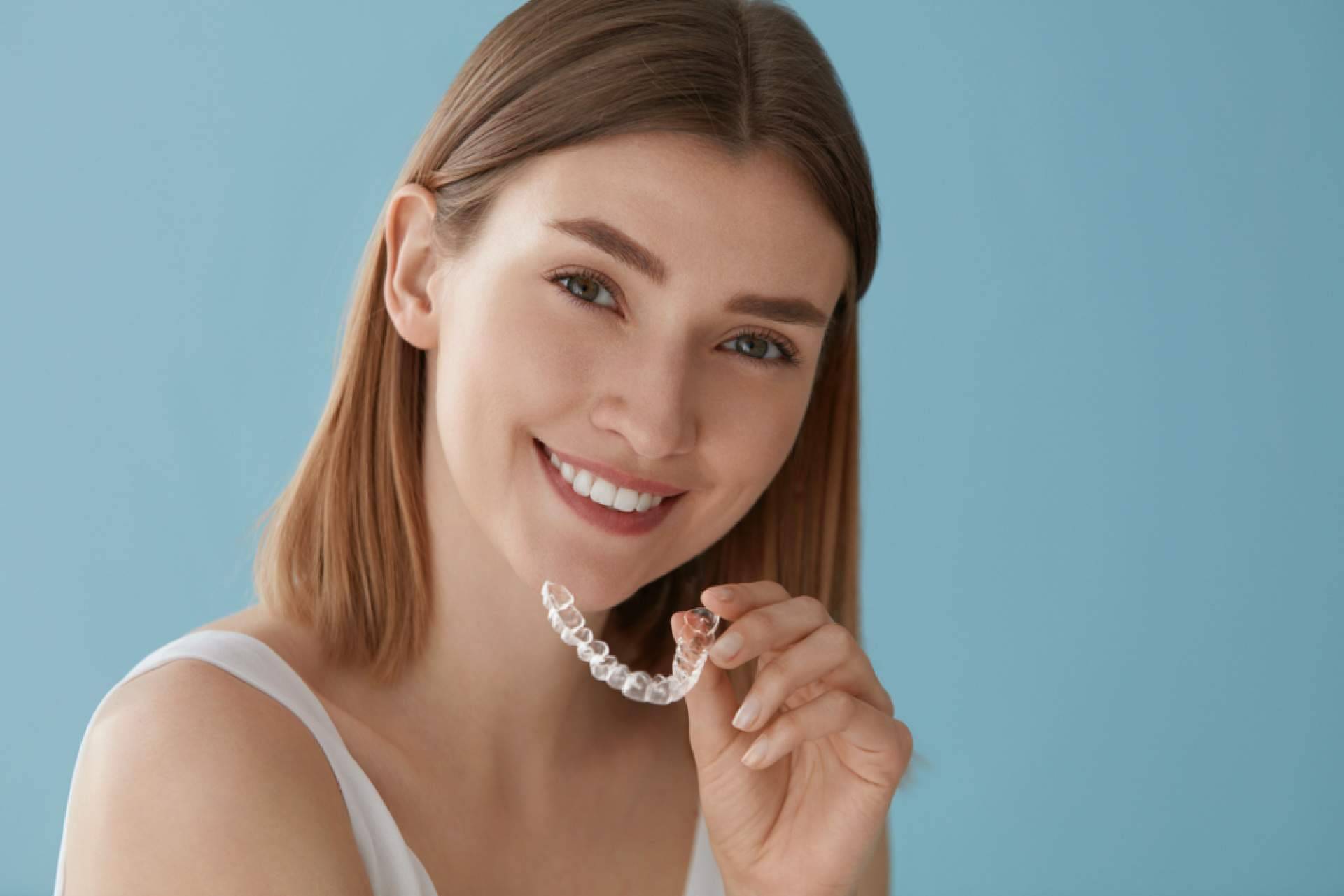 Los beneficios que ofrece la ortodoncia invisible Invisalign, con InterORALIA
