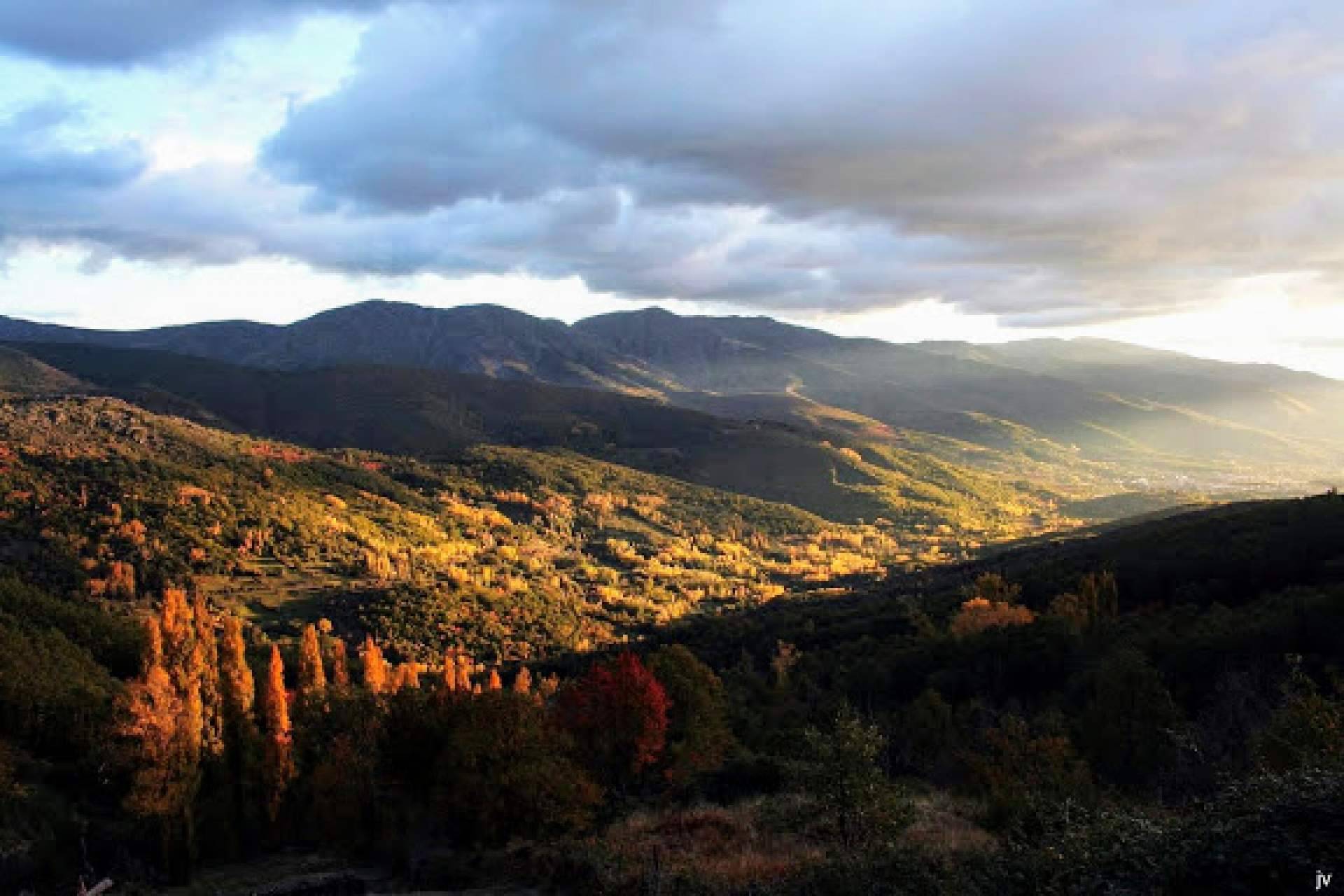Vive Baños de Montemayor, un espacio para celebrar el Otoño Mágico
