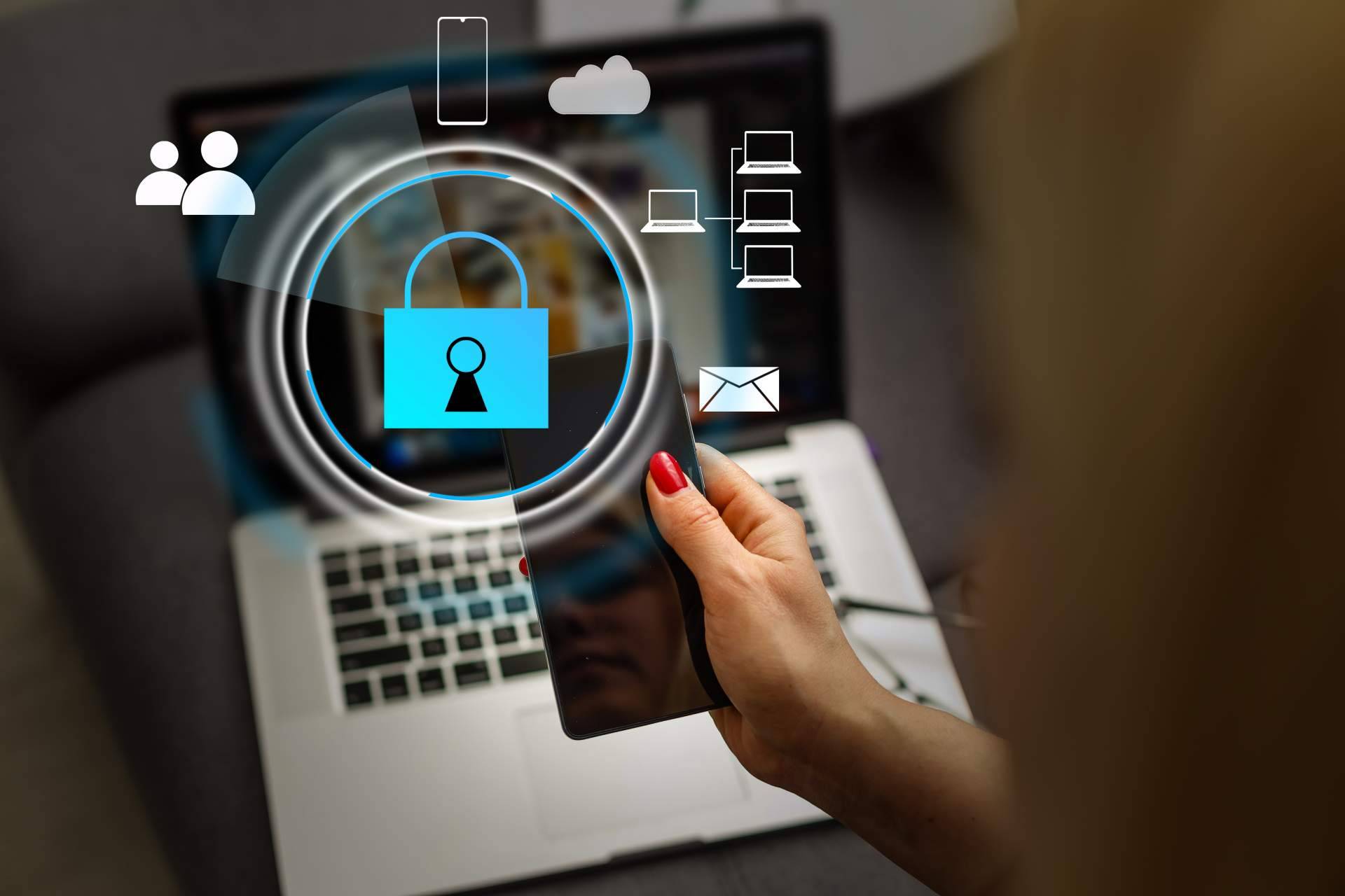 Proteger la seguridad digital de la mano de Ayuda Universitaria y el modo incógnito de Facebook