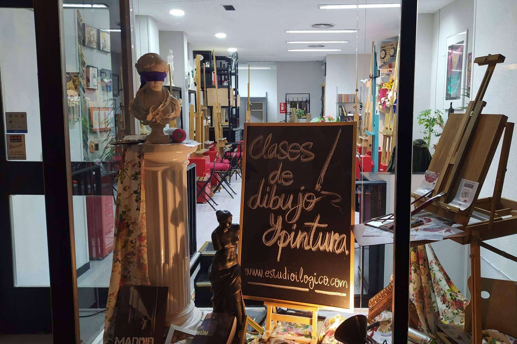Estudio Ilógico y sus clases de pintura con un equipo docente con estilos muy variados