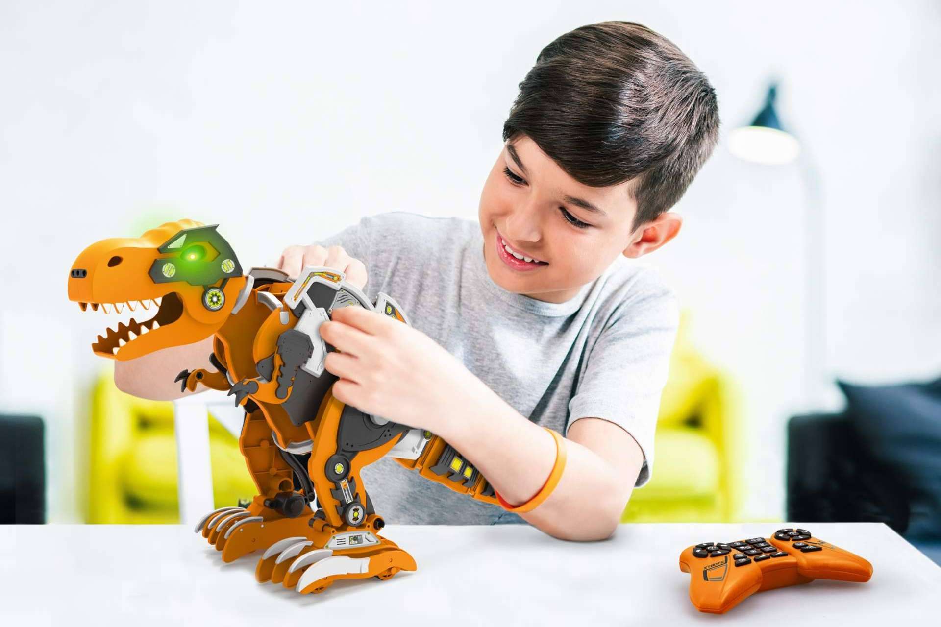 El dinosaurio robótico de Xtrem Bots, dar vida a Rex The Dinobot