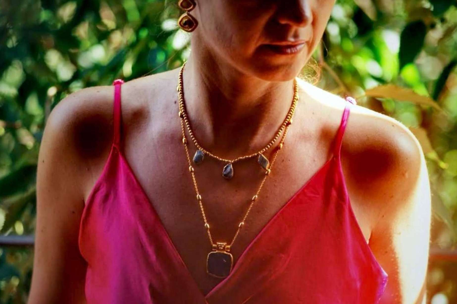 Las joyas con piedras de Isabel Lamadrid, una firma elegante y original