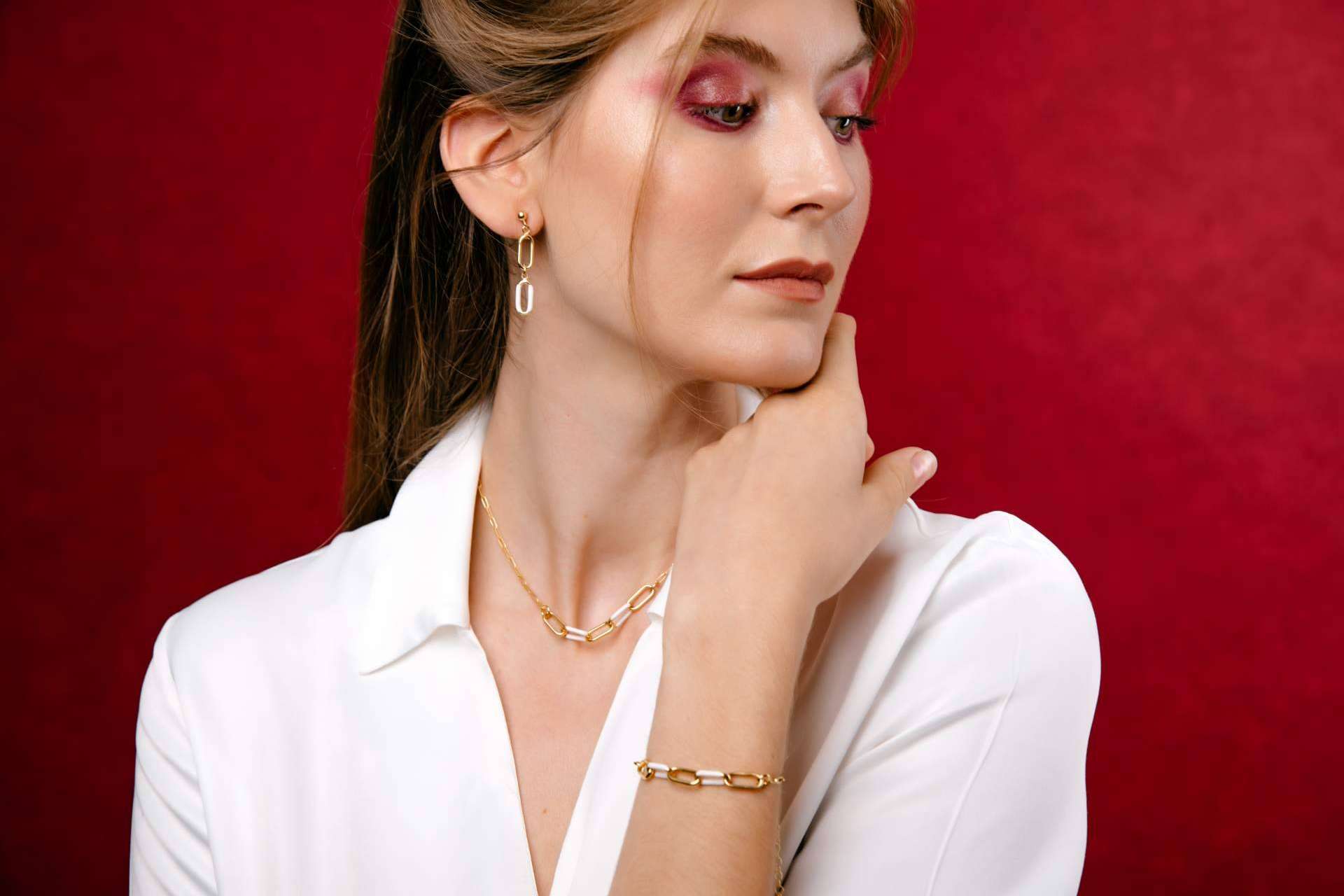 Completar cualquier look con las joyas de moda disponibles en T-ADORO