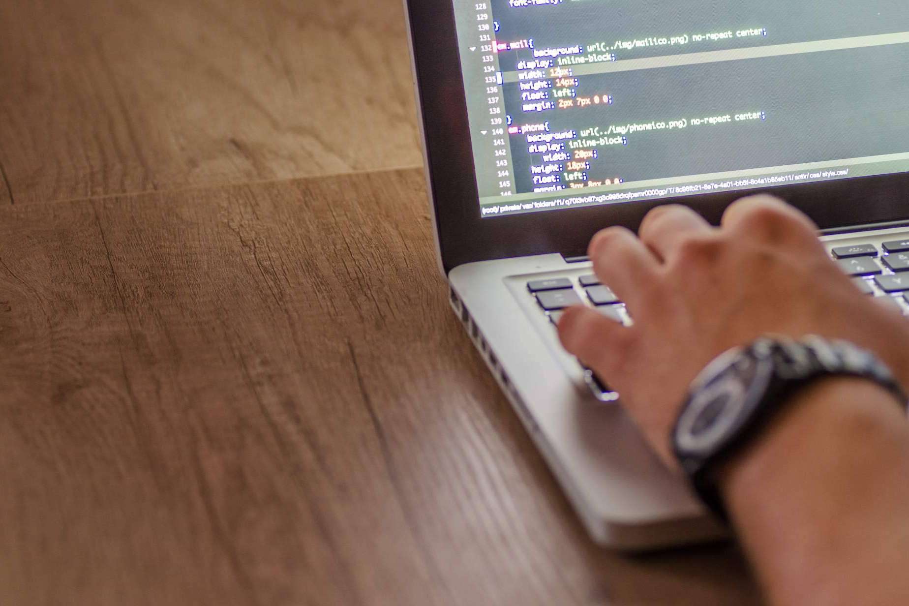 ¿De qué manera actuar ante una carta denuncia de la BSA?, la peritación de software ilegal de GlobátiKa Lab