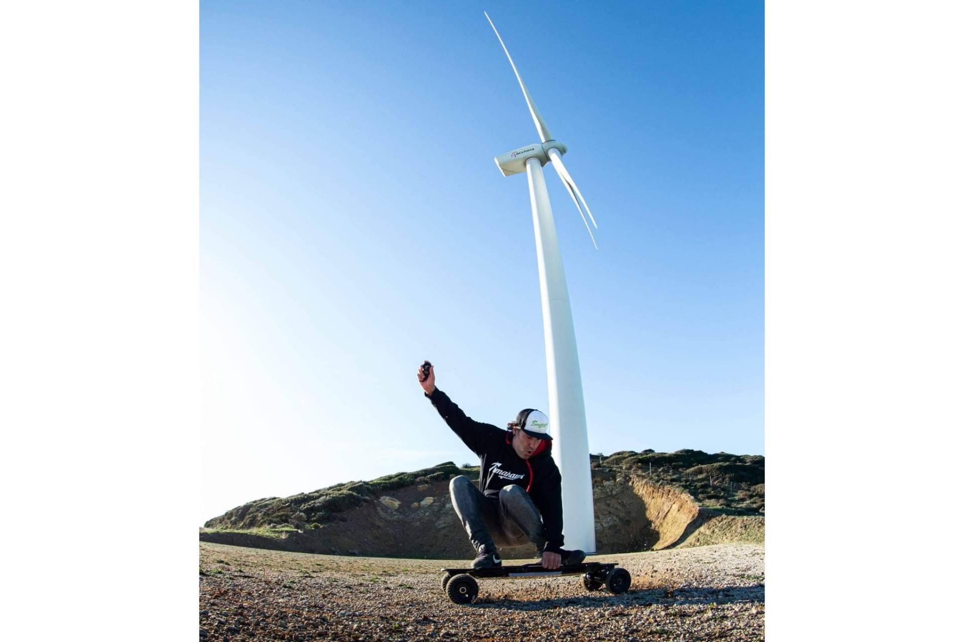 Tomahawk Skateboards, la tienda especializada en diseñar y comercializar skateboards eléctricos