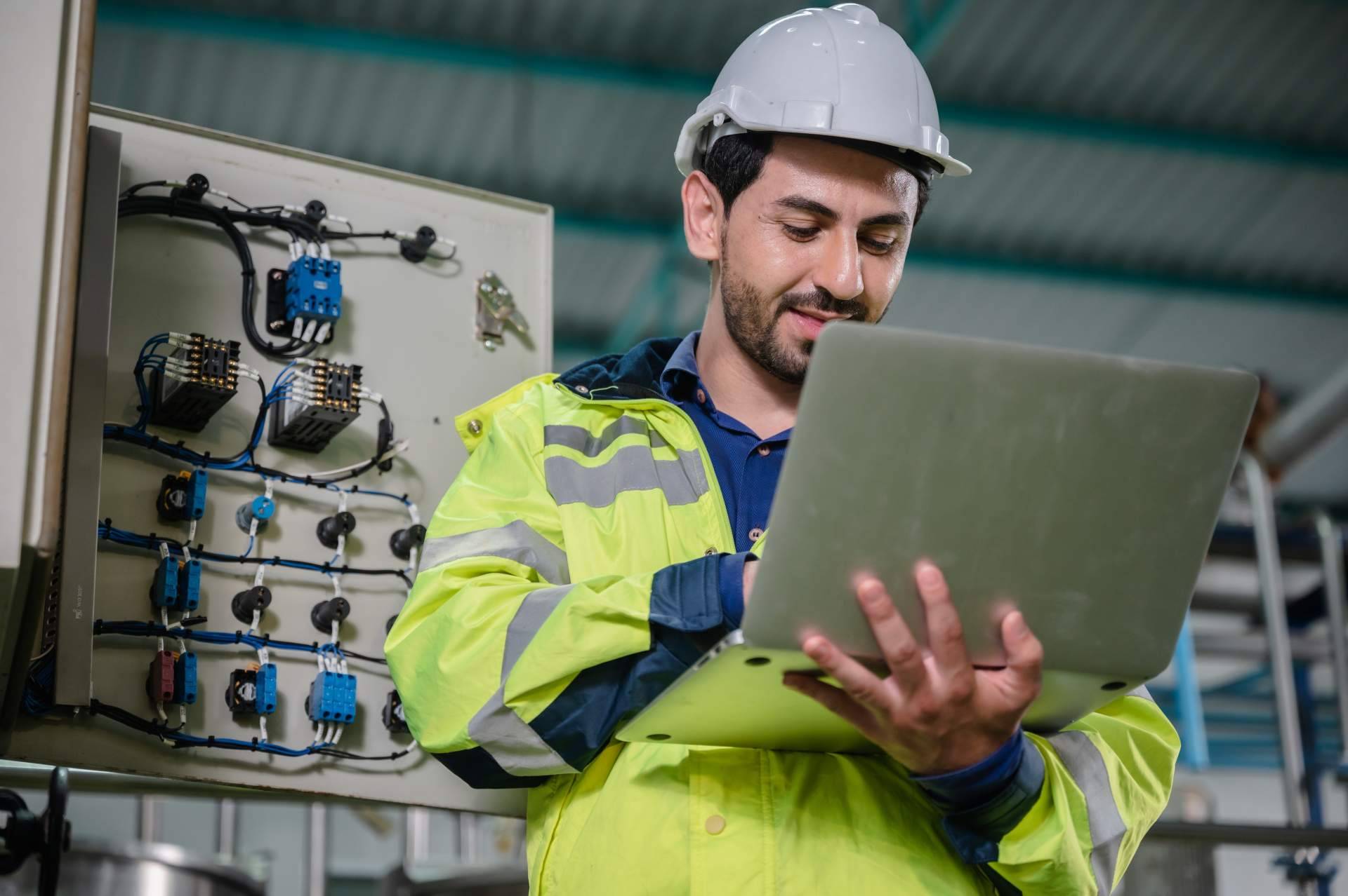 Electricistas Benalmádena 24h en la empresa Soluciones González