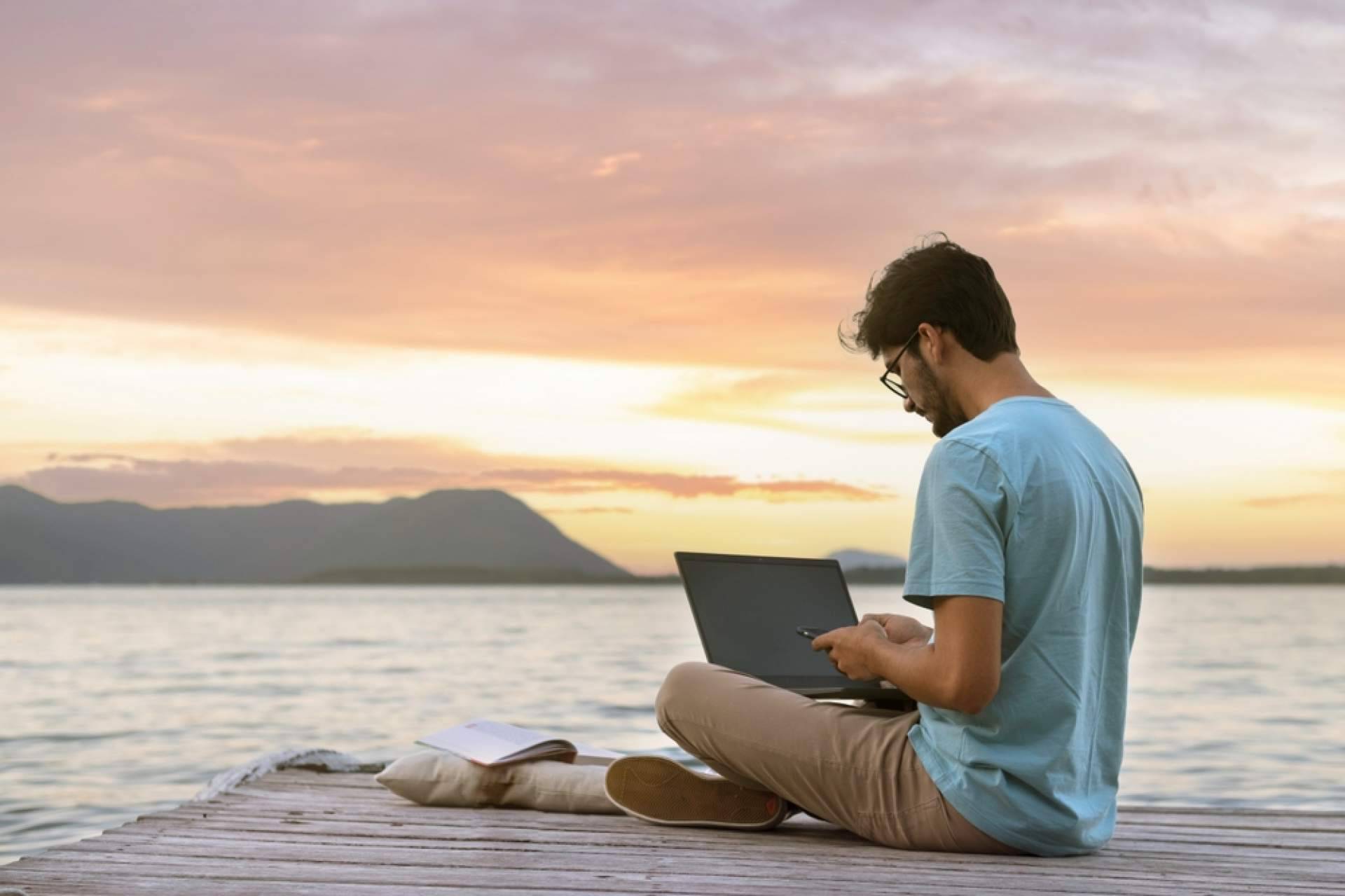 ¿Cómo se consiguen los papeles para vivir en España?, con Webparainmigrantes