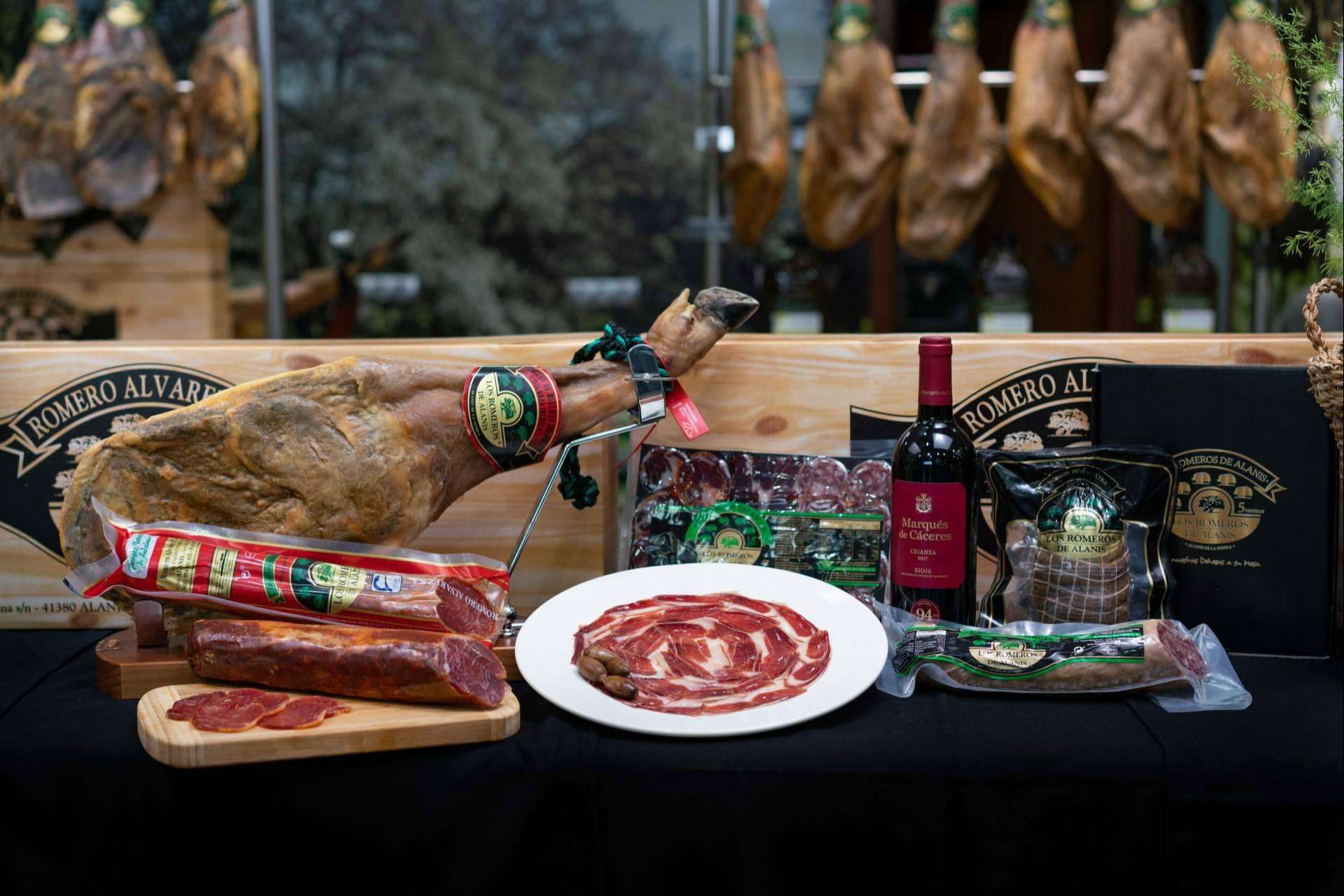 Los Romeros de Alanís y sus opciones en cestas y regalos de Navidad