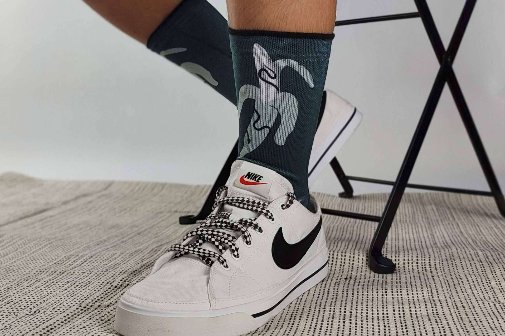 La marca de calcetines originales que combina moda y arte, entrevista a los fundadores de Isokisi