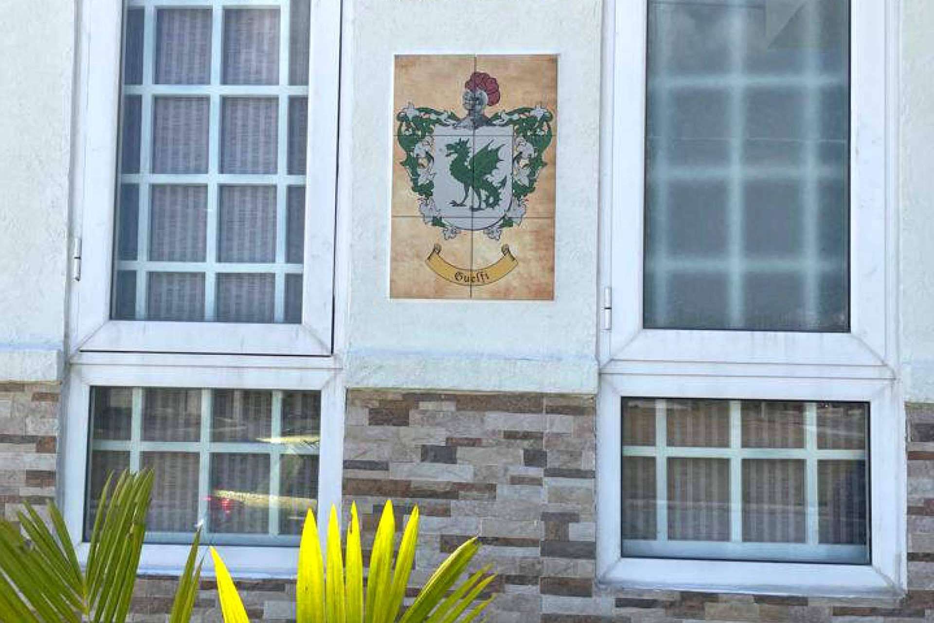 Escudos heráldicos familiares, el escudo de la familia disponible en Tienda Heráldica