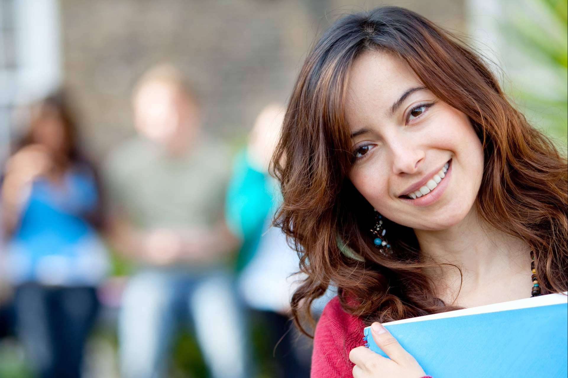 Para conseguir la certificación de la EOI, EOI Por Libre abre las inscripciones en los cursos 2023