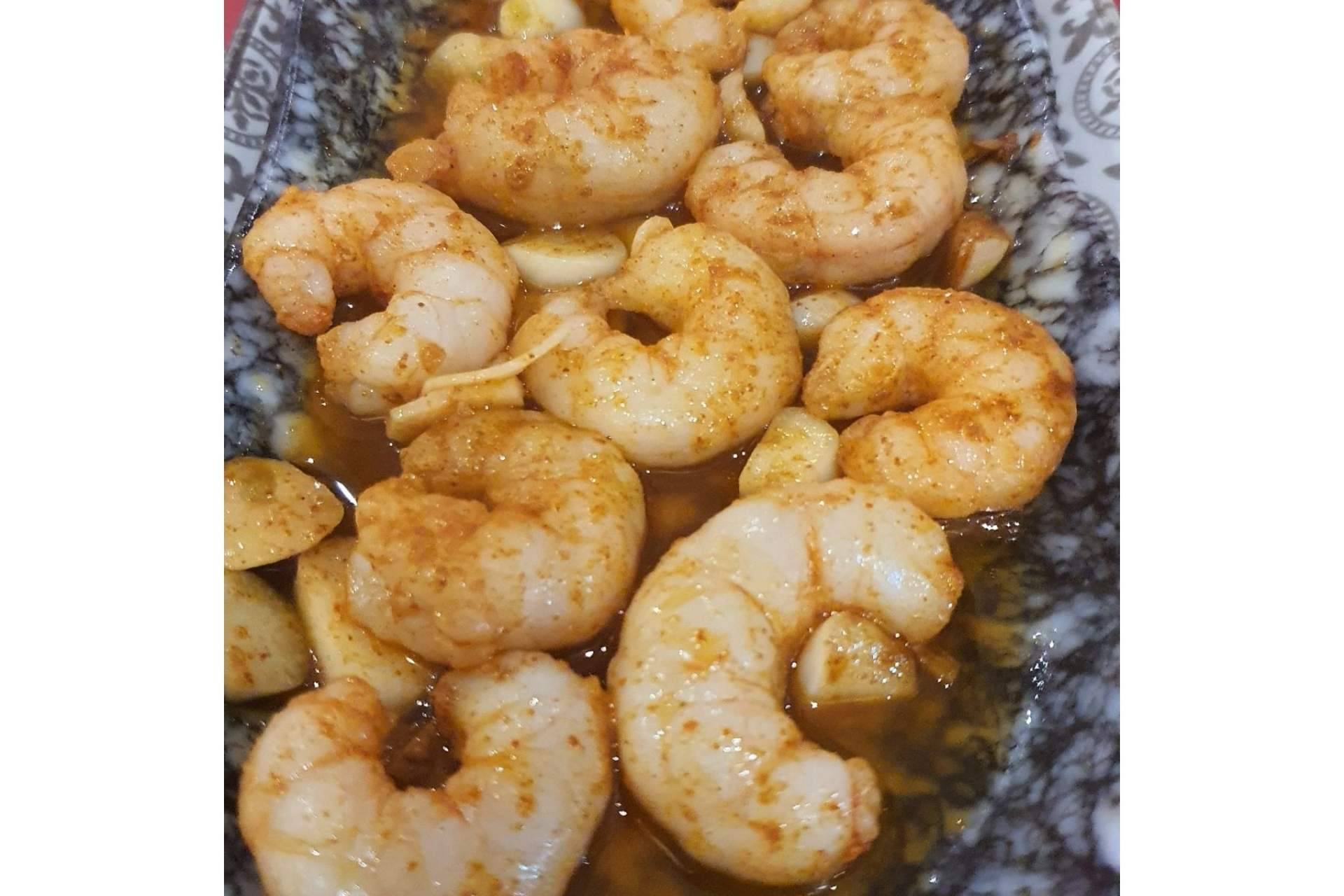 La bandeja de fritura y marisco, la gran especialidad del restaurante La Taberna Casera, en Valencia