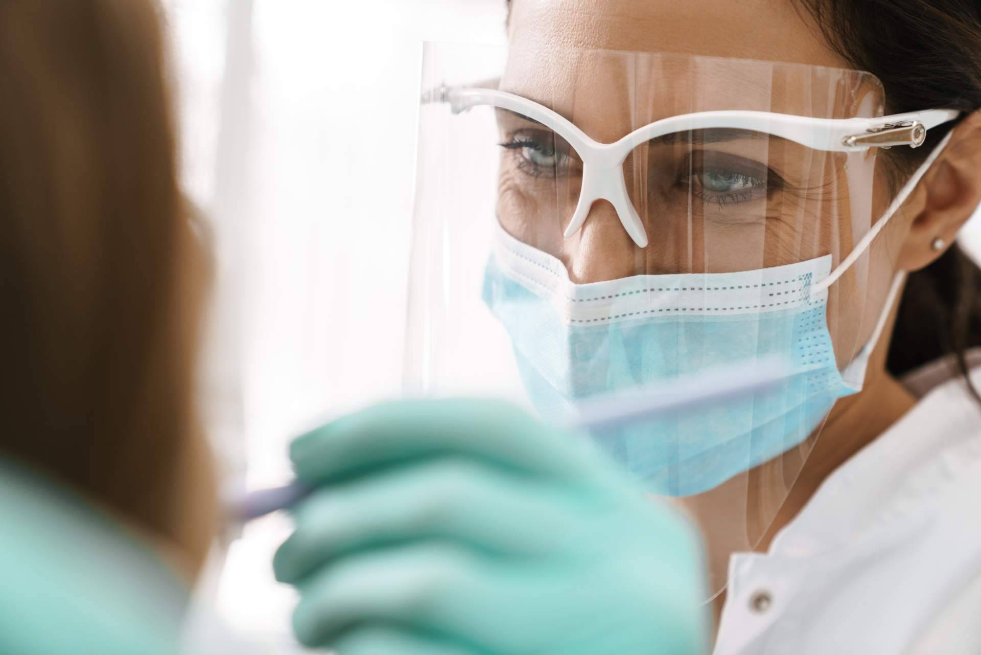 Los expertos de Clínica Dental Delgado explican qué es la rehabilitación dental