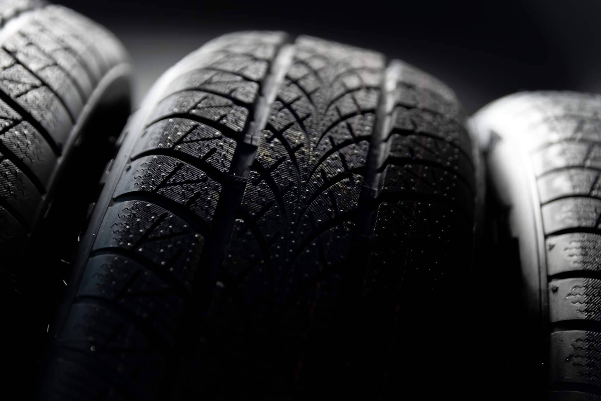 Blacktire ofrece neumáticos de todo tiempo