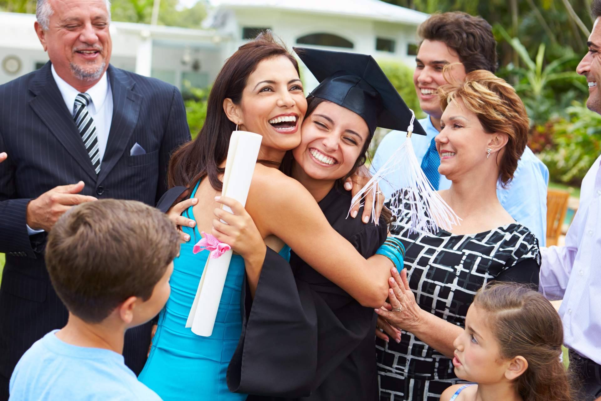 LT Distribuidora ofrece bandas de graduación a precios excelentes