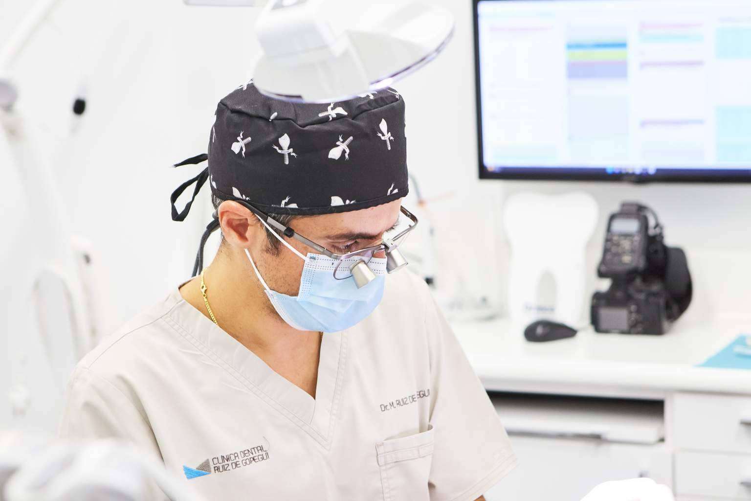 La Clínica Dental Ruiz de Gopegui incluye el tratamiento de injerto de encías entre sus especialidades