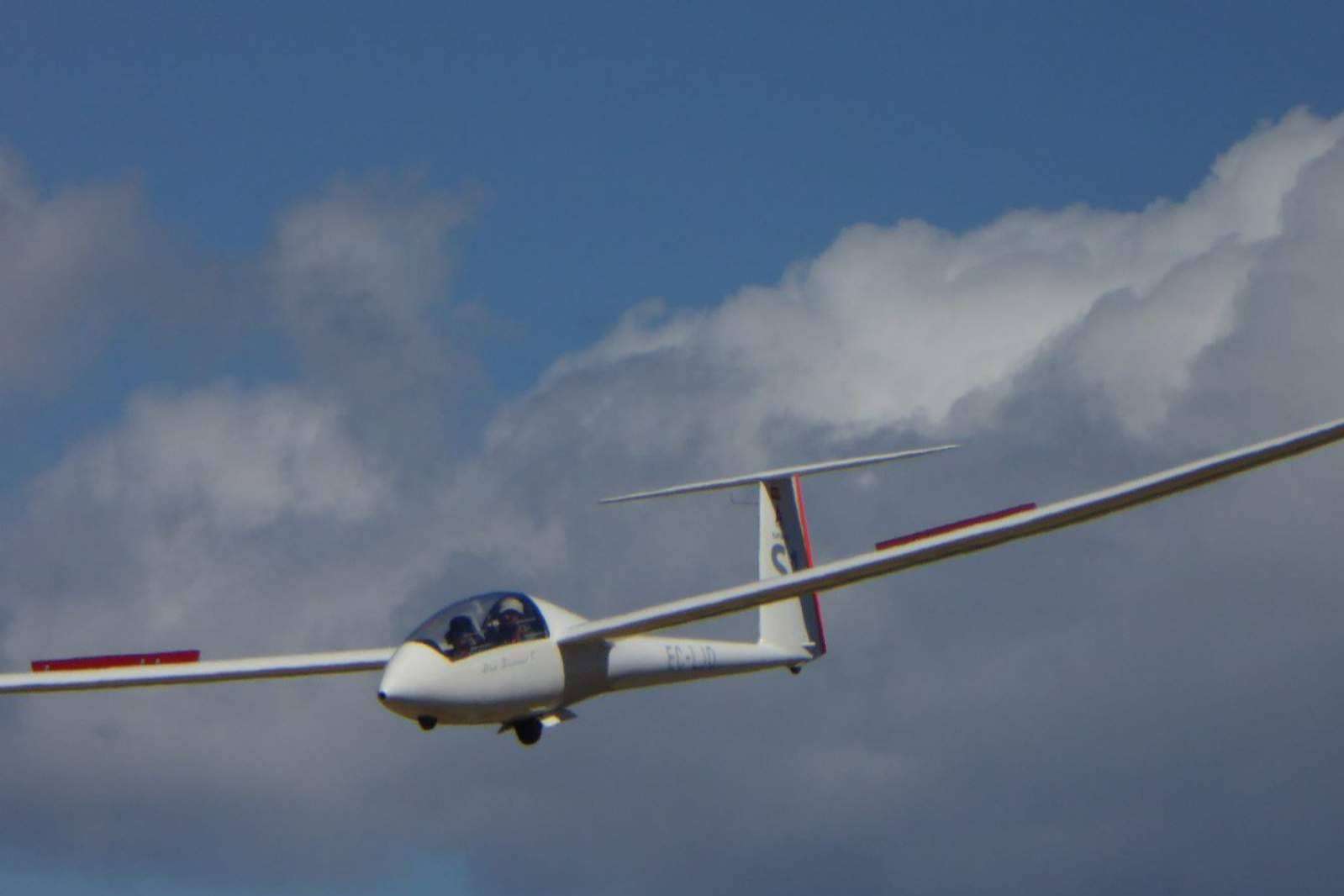 Las nuevas tecnologías aplicadas a la aventura de volar sin motor, con Deporte Aventura