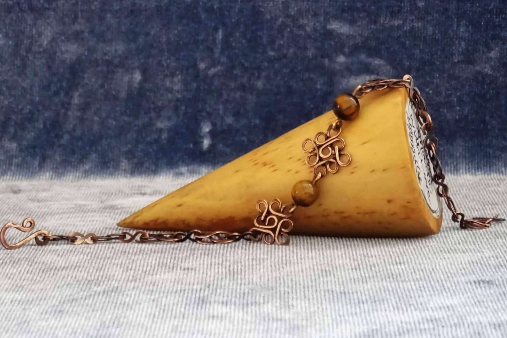 Encontrar un regalo ideal para Navidades o el día de reyes en una joyería artesanal ecológica