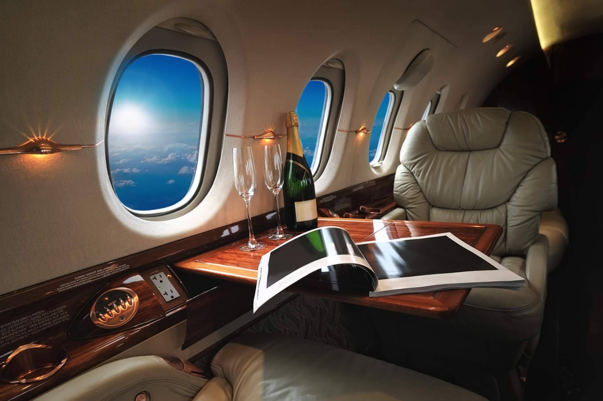 Los vuelos privados de ISB-Airbroker permiten viajar con toda clase de lujos