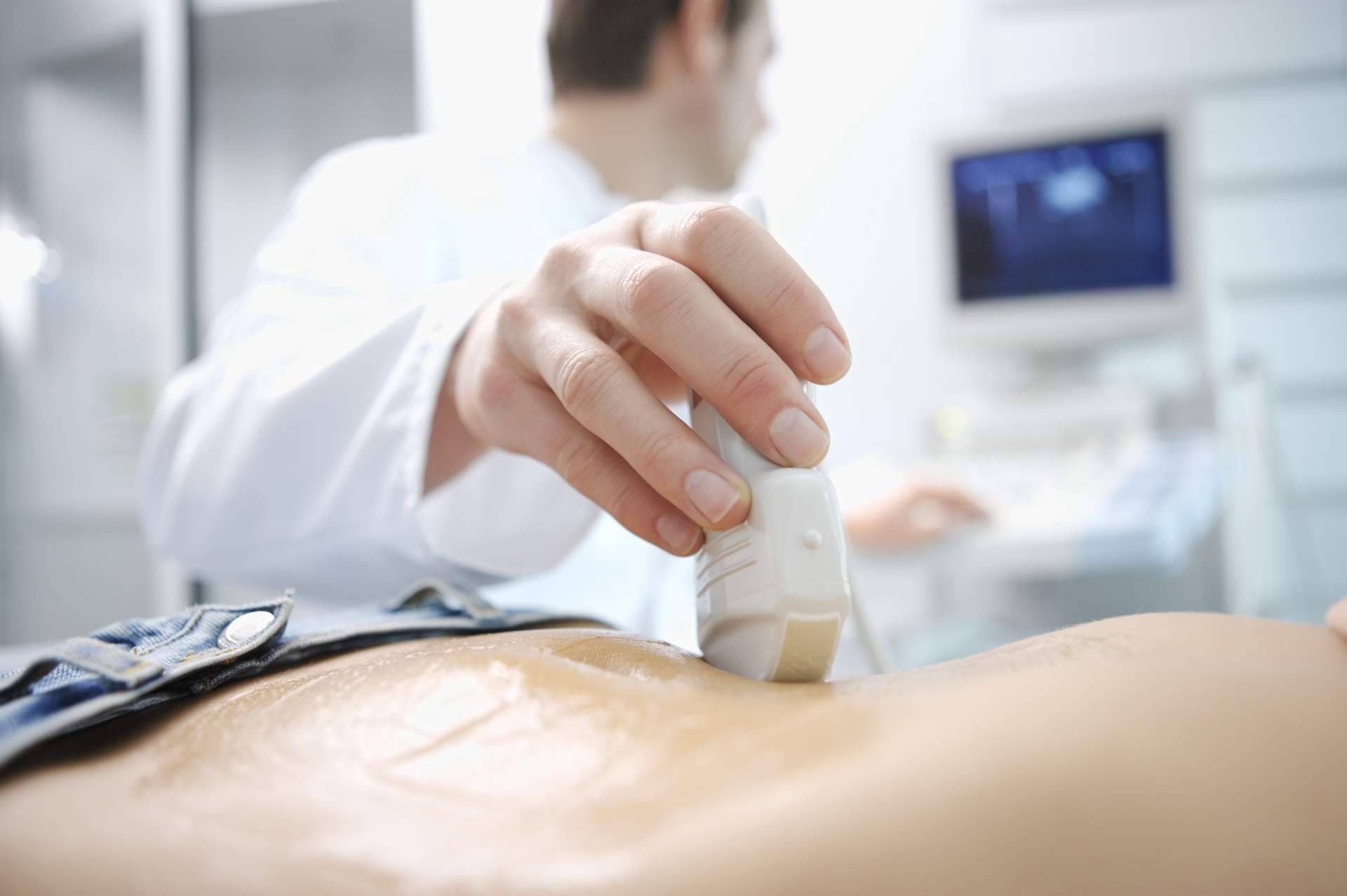 Los beneficios de usar los informes clínicos de Health Net Connections en hospitales