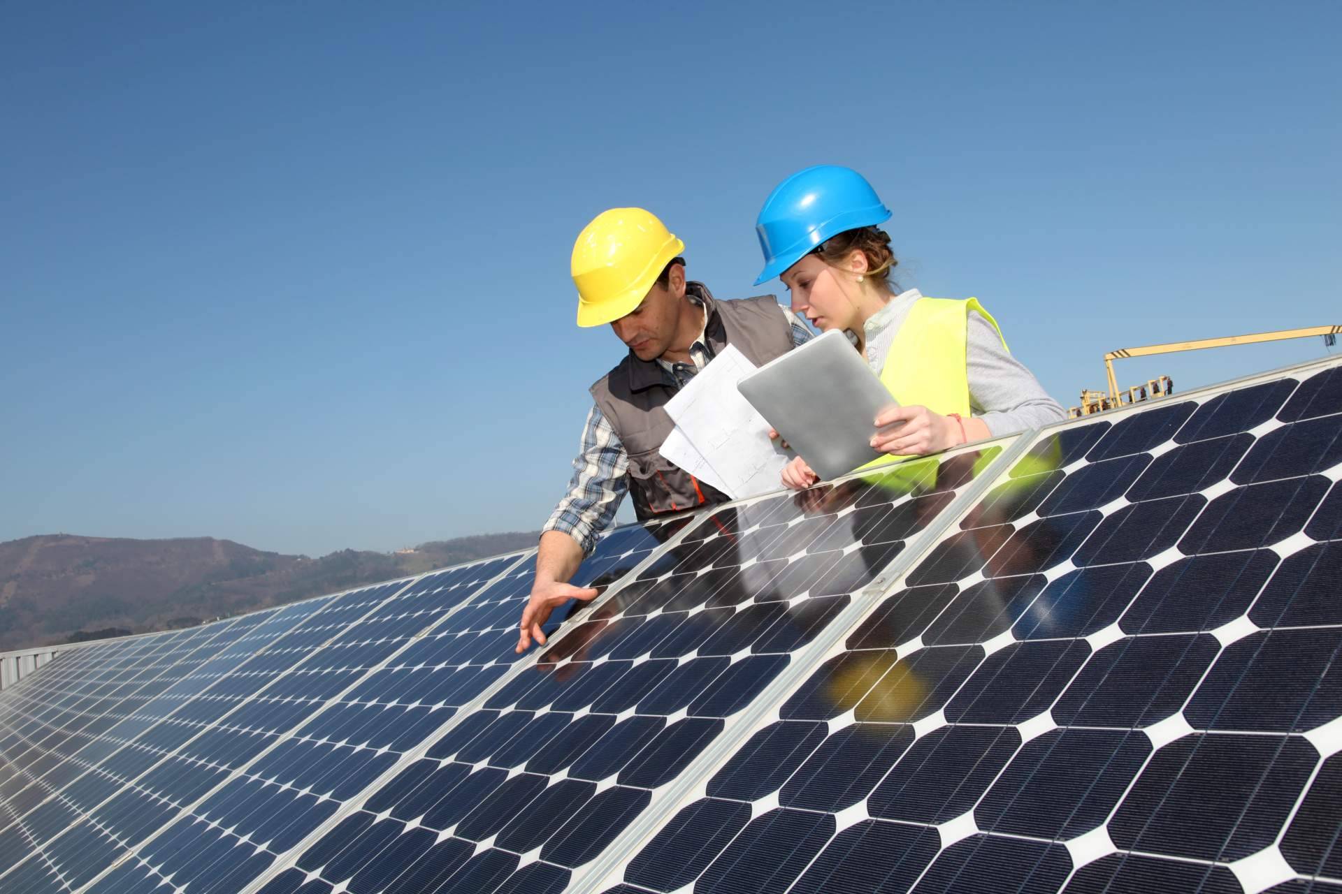 ¿Cómo escoger un instalador de placas solares?, por Soof