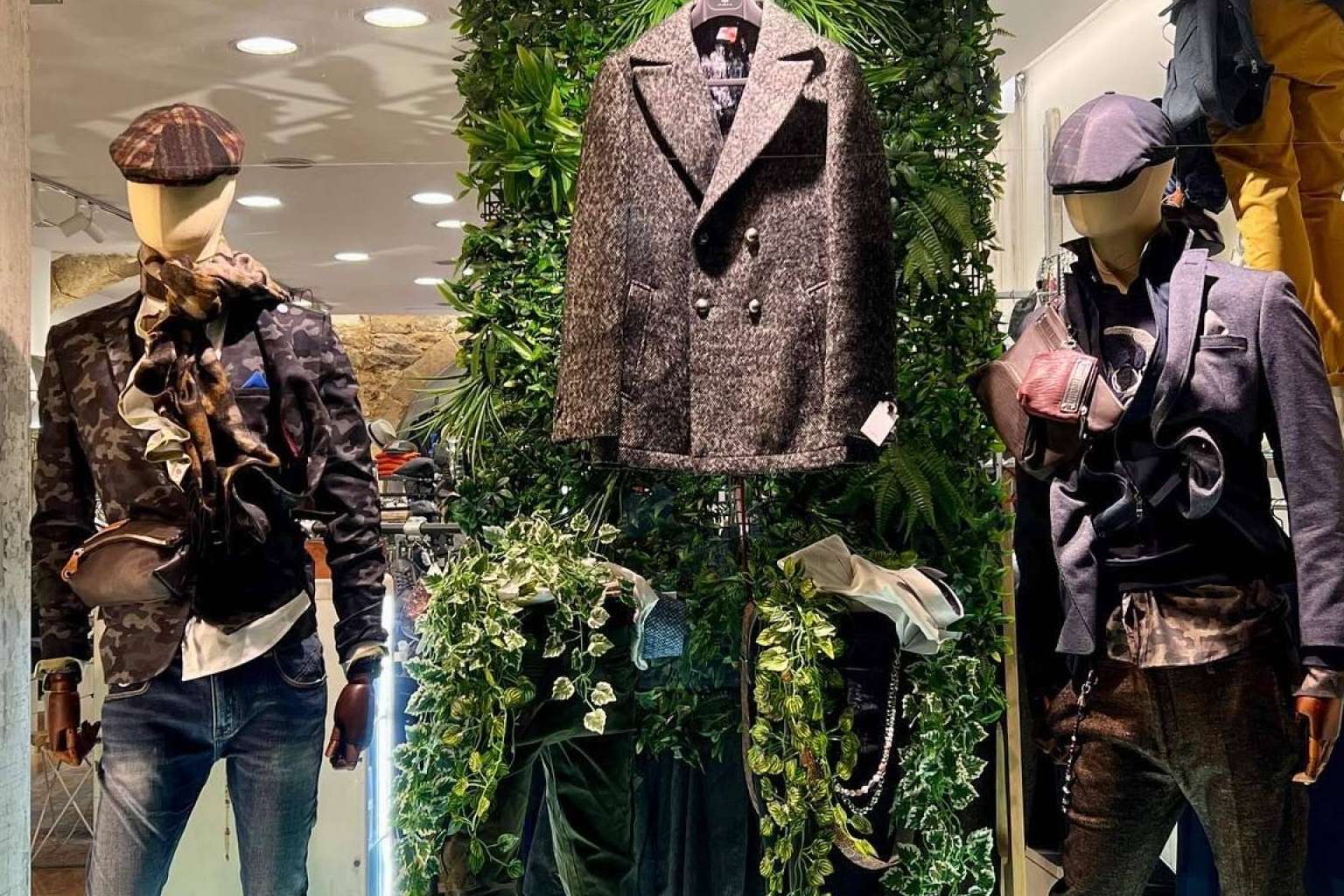 Aragaza, la tienda de ropa en Barcelona que explica la importancia de la moda de diseño y proximidad