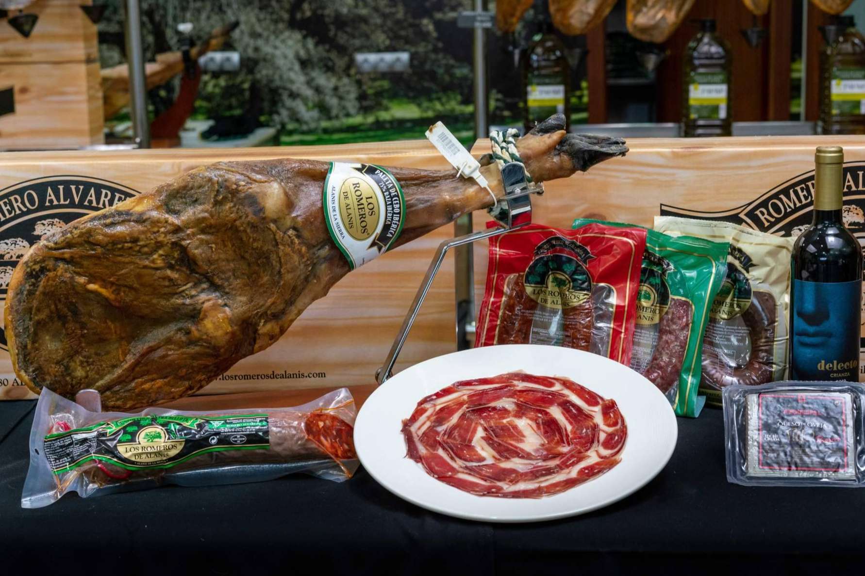 La clave para obtener embutidos ibéricos de calidad, por Los Romeros de Alanís