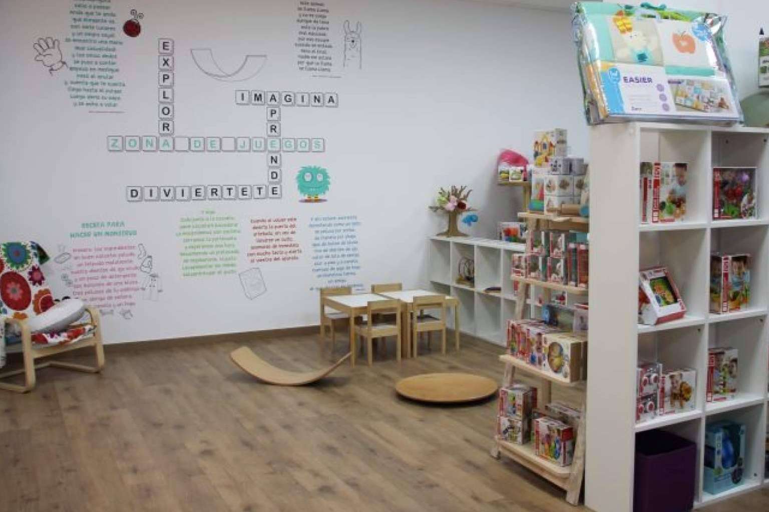 La tienda para bebés en Alicante, Mimos, es experta en la crianza consciente