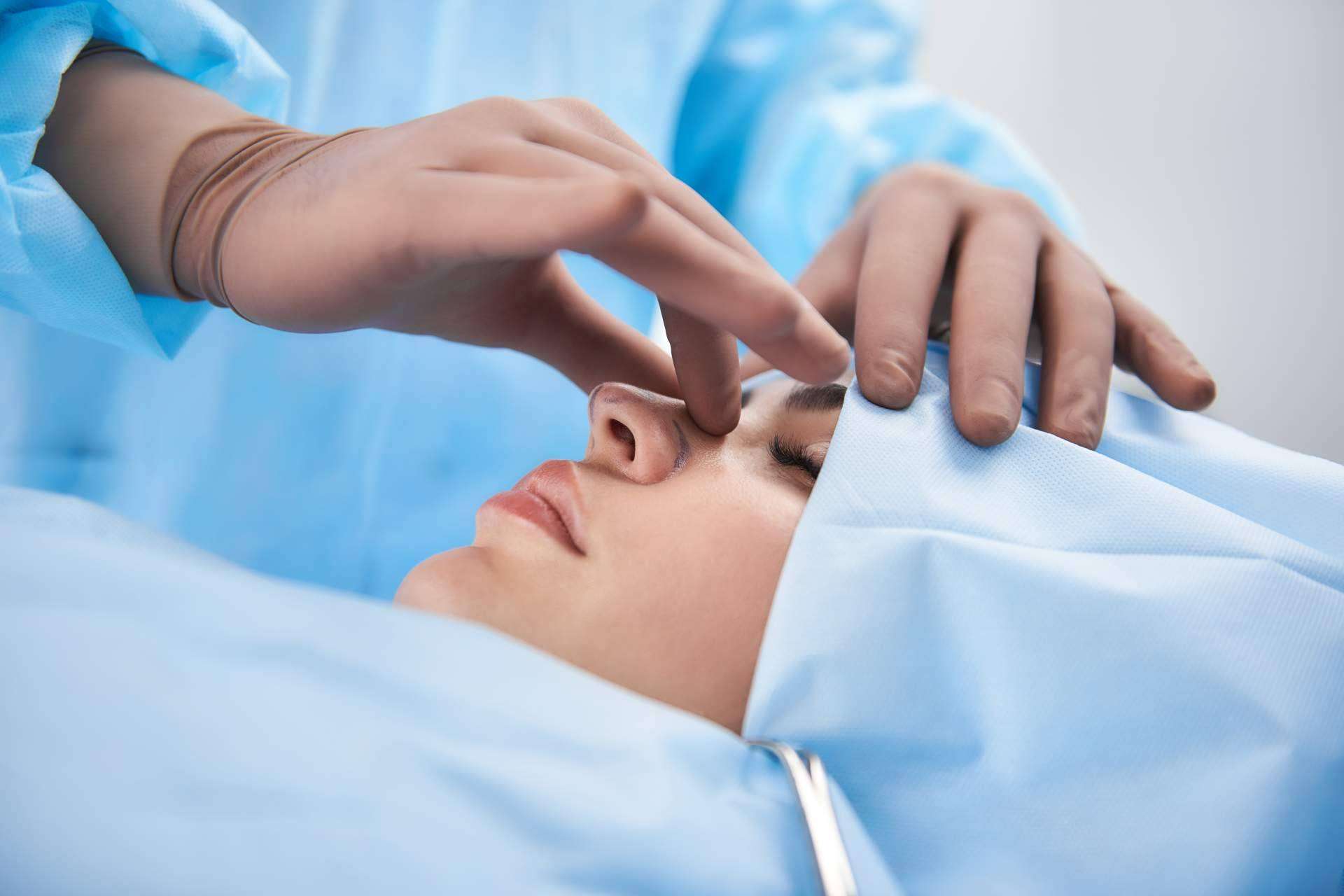 Dr. Jorge Planas, experto en la rinoplastia ultrasónica en Madrid