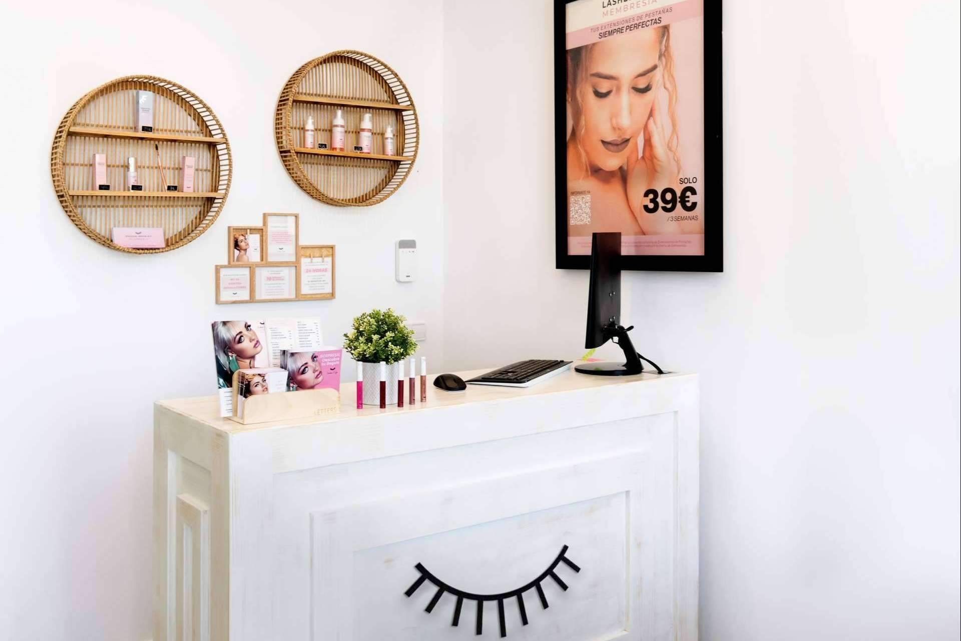 Lashes & Go se ha posicionado como una de las principales franquicias del país gracias al servicio de las extensiones de pestañas