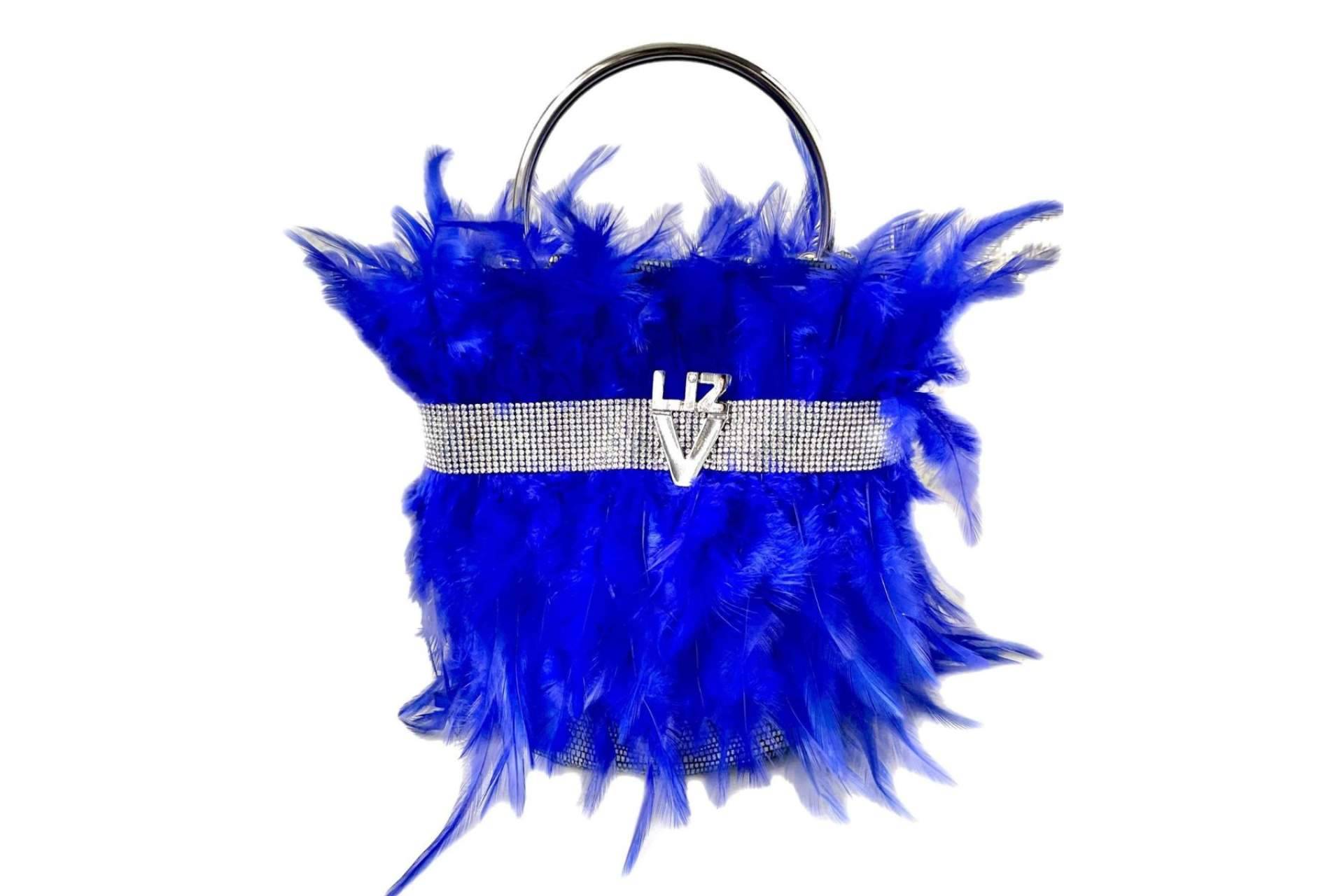 Liz Valdesuso presentará sus bolsos en desfiles de moda en Roma y Londres