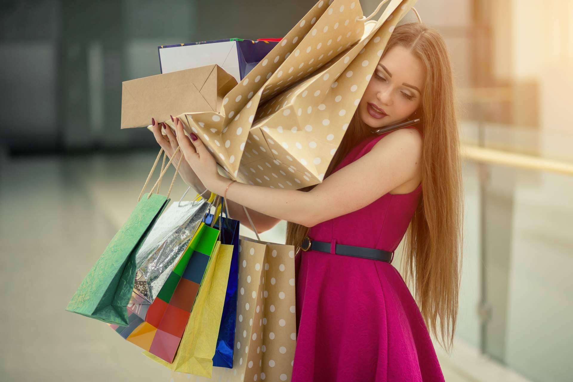 Mariola Fernández explica cómo controlar el exceso de compras en Navidad