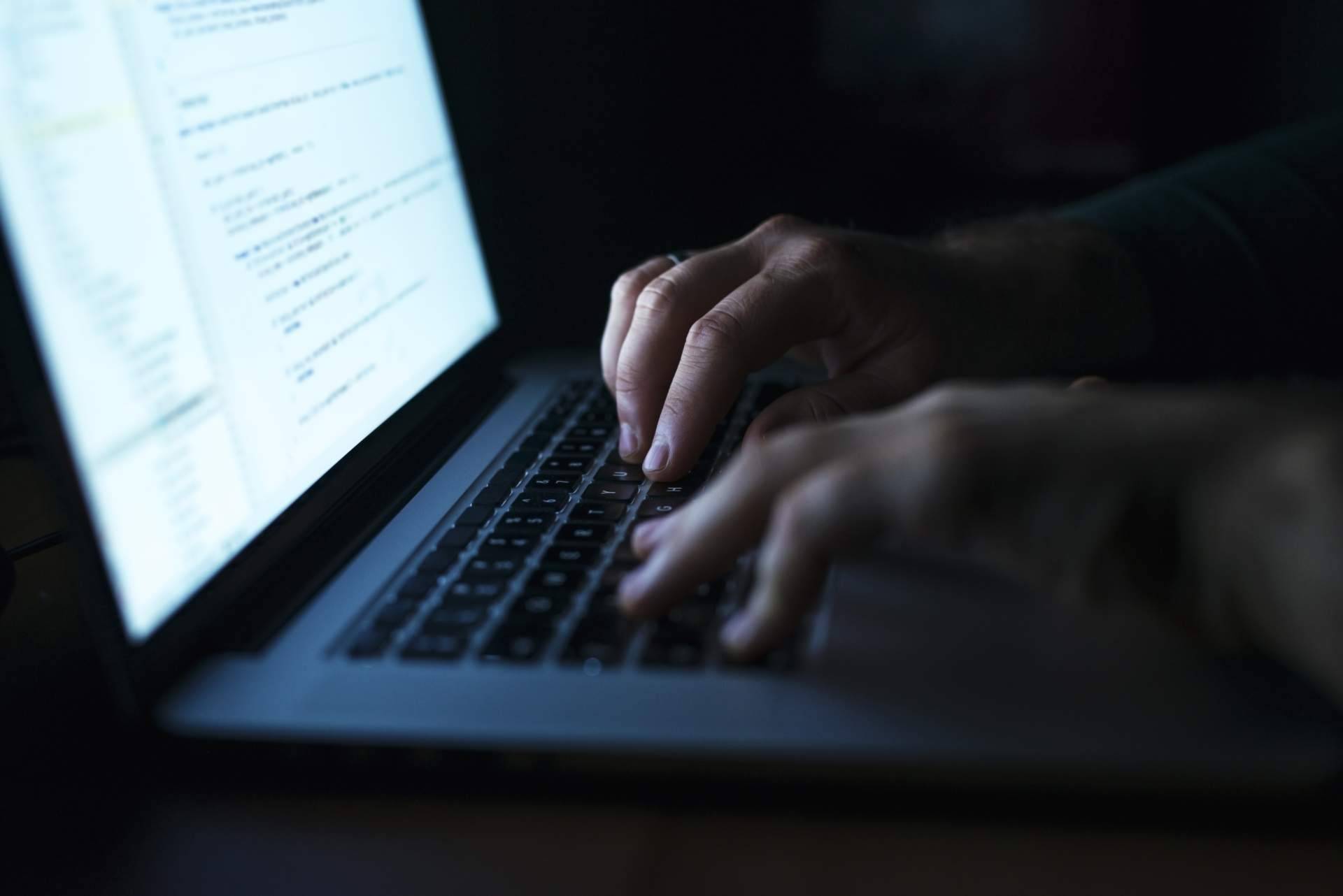 Hack By Security recalca que la experiencia de un perito informático forense es clave para detectar amenazas y ataques