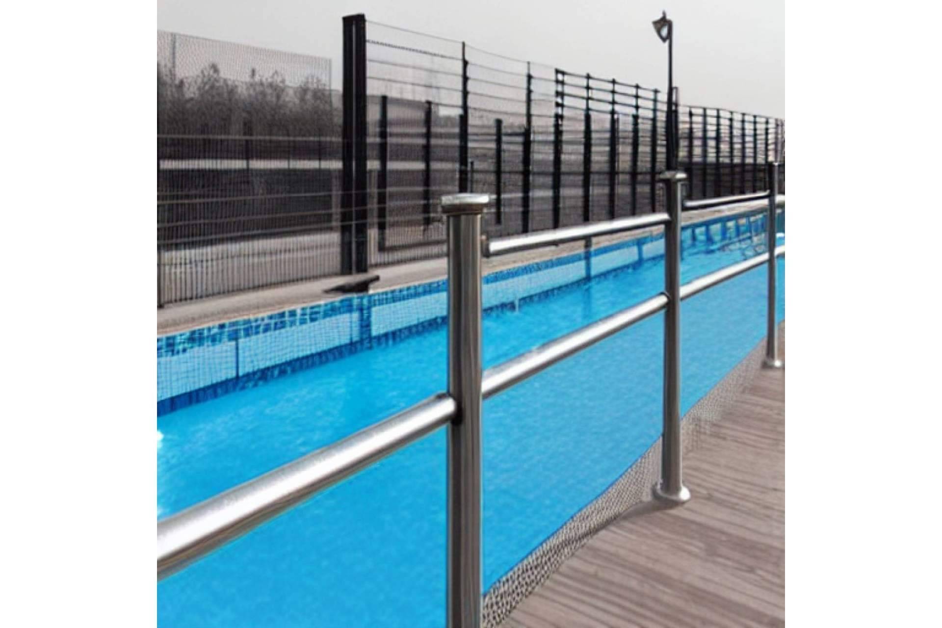 Las vallas de piscina son imprescindibles para los miembros del hogar y su seguridad, por Barmet