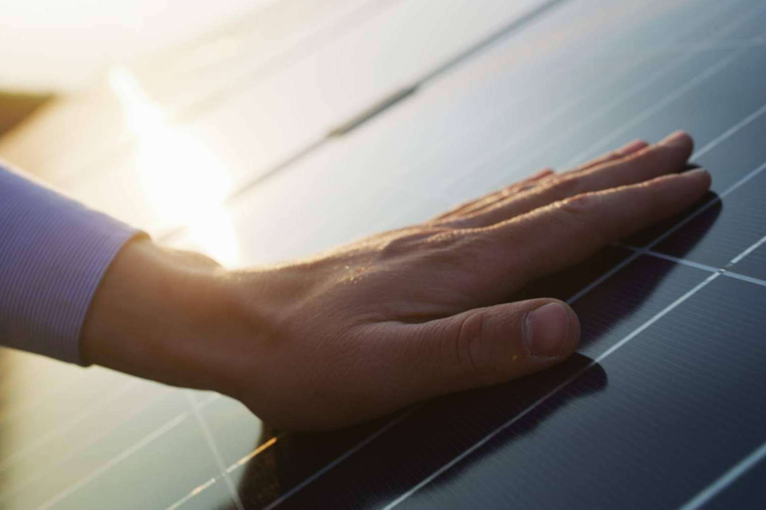 Solar Tres60 ayuda a tramitar subvenciones de placas solares para viviendas unifamiliares