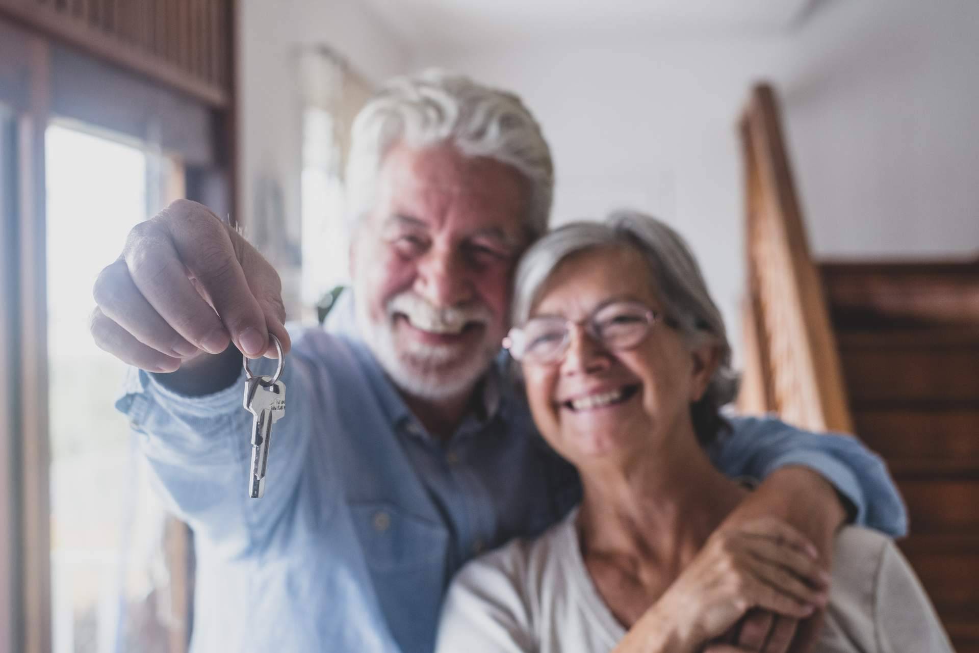 ¿Cuáles son las soluciones que ofrece Dac Santiago para el alquiler de una vivienda?