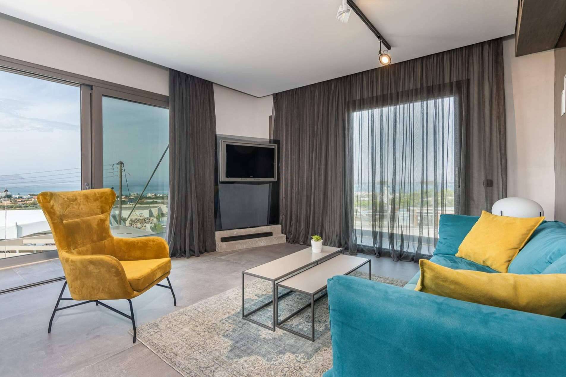 ¿Cuáles son las ventajas de reservar villas vacacionales con ISholidays.com?