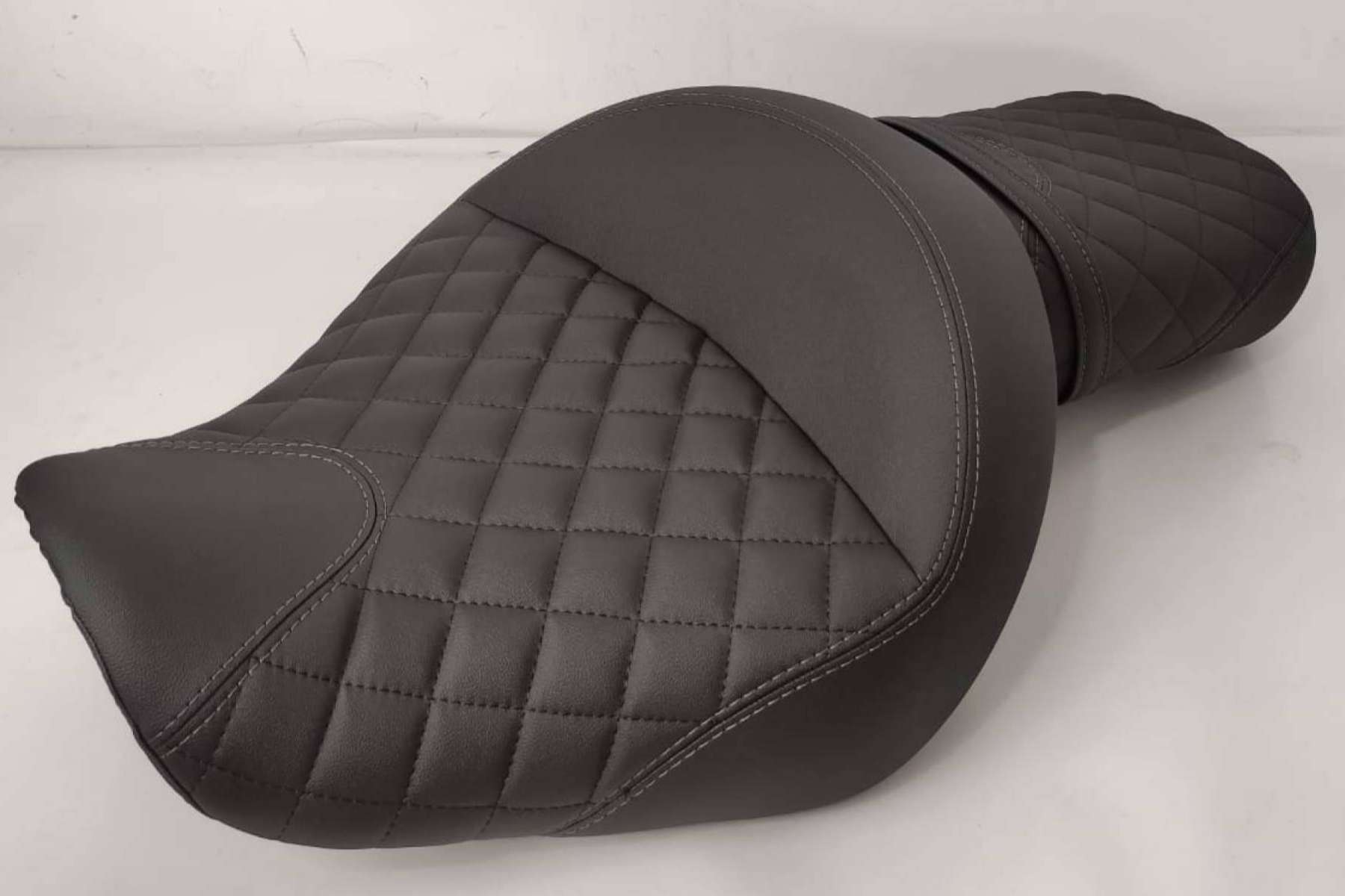 Comodidad con los asientos de moto de JM-FUNDAS
