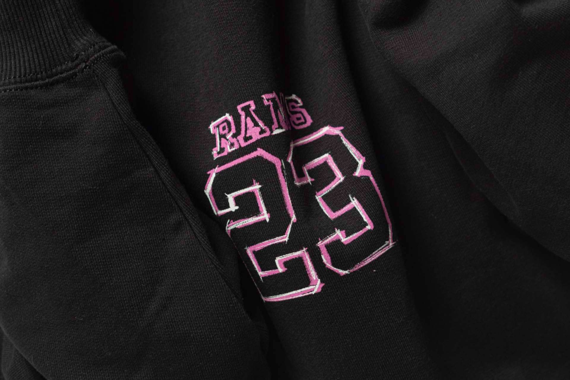 Con las prendas de Rams 23 se puede vestir siguiendo el oversize style