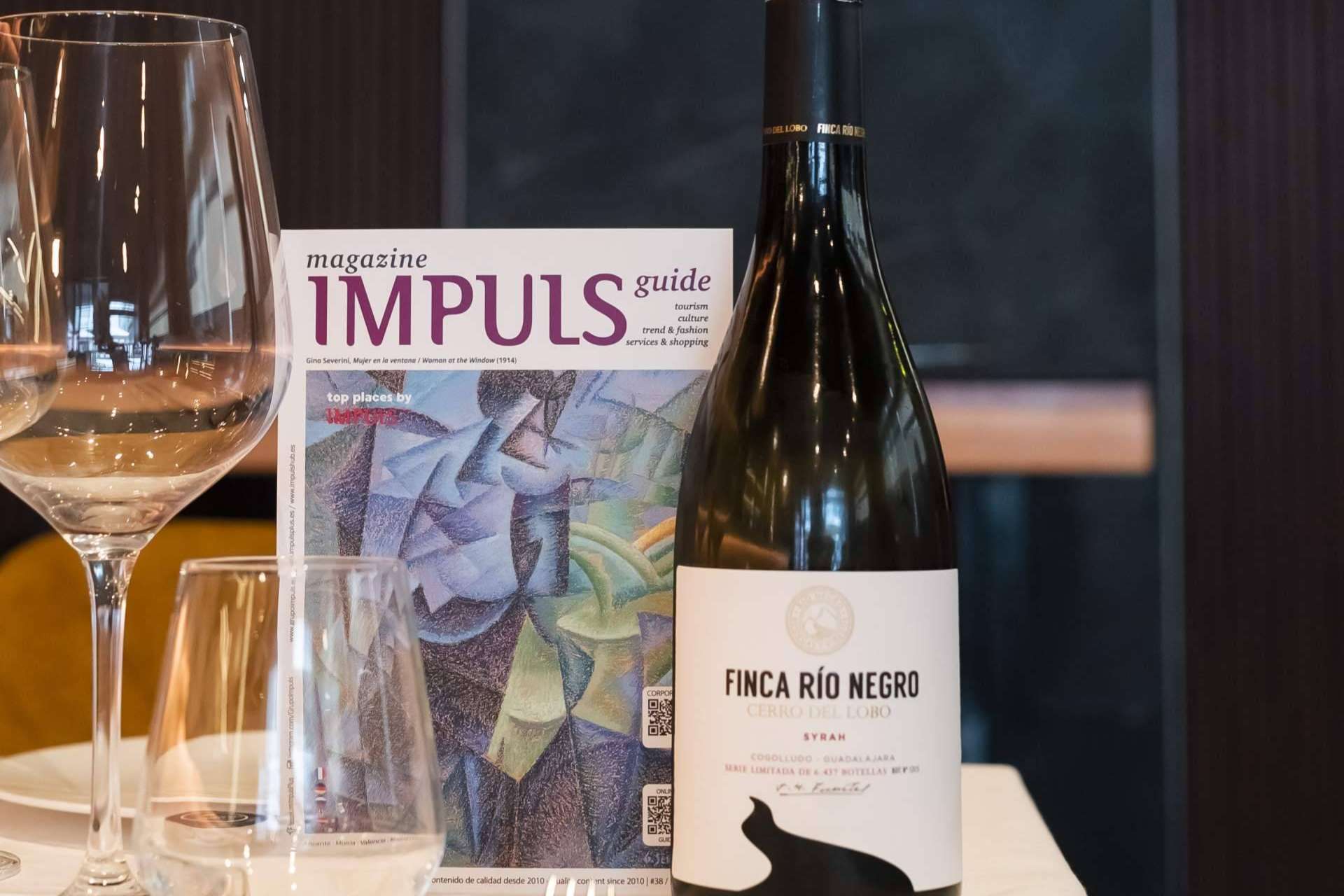 Revistas de lujo como Impuls Plus promocionan empresas a clientes internacionales