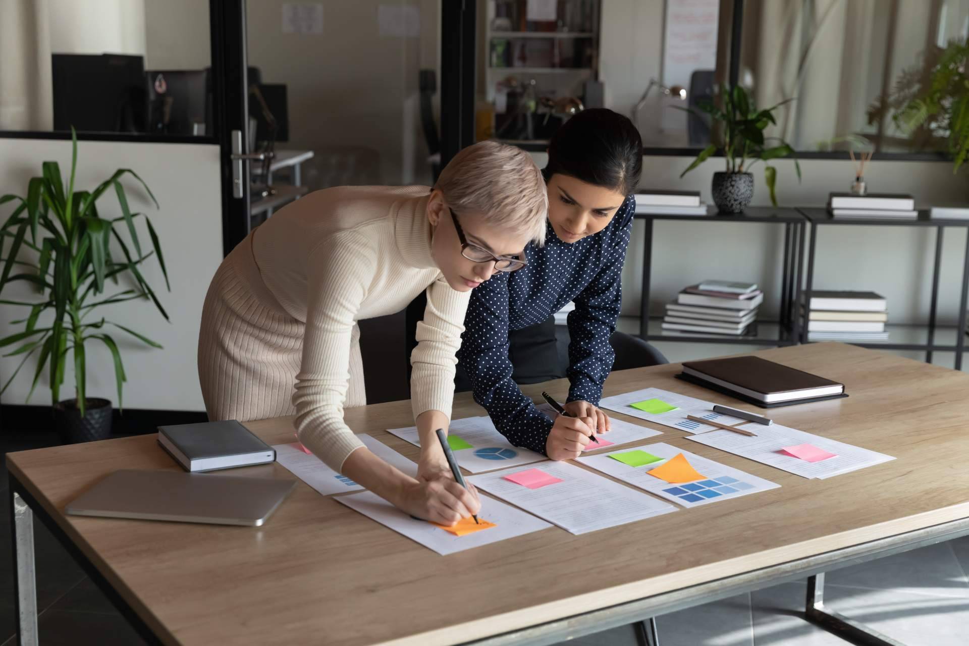 Impulsar a las marcas creando estrategias de marketing con Ikusee