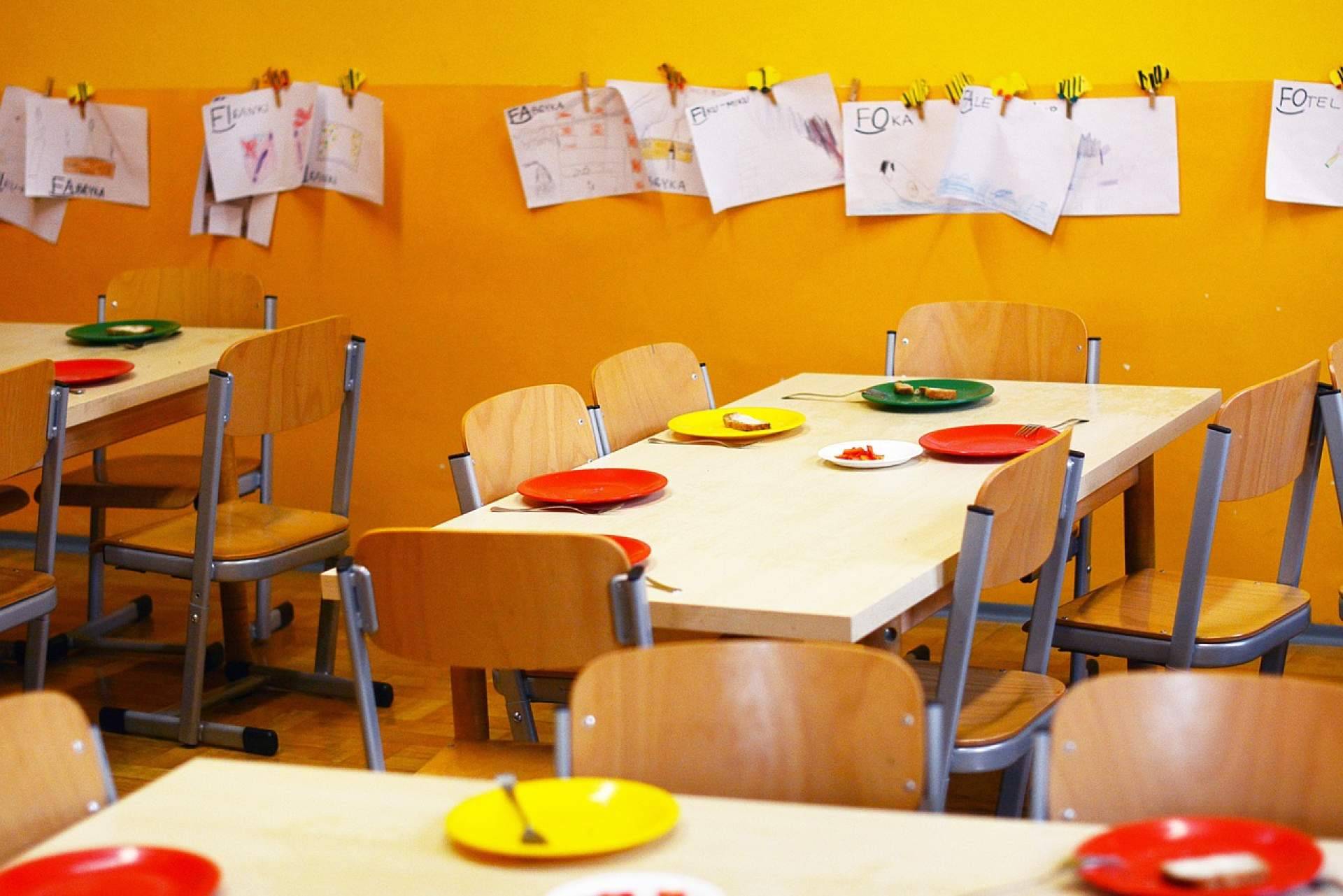 La importancia de que los monitores de comedores en colegios de educación especial estén formados