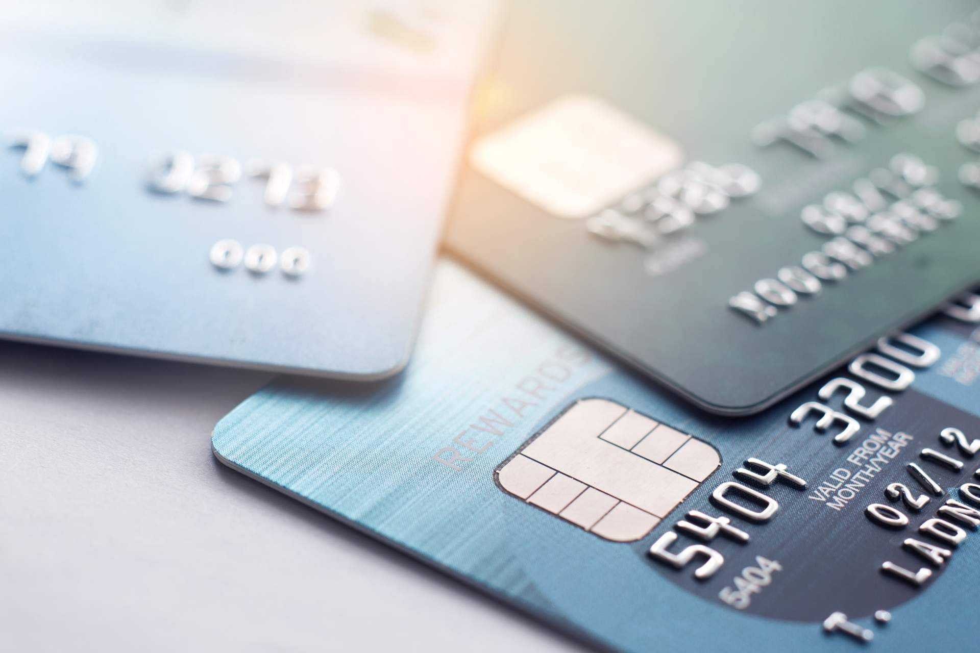 Así es cómo deben vender los bancos las tarjetas revolving a partir de ahora, por Sello Legal Abogados