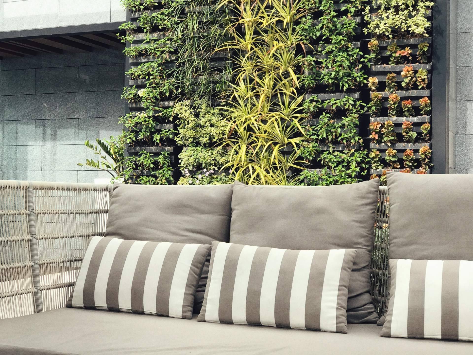 Con el jardín vertical sintético de JardínVertical.es es posible transformar un hogar con estilo