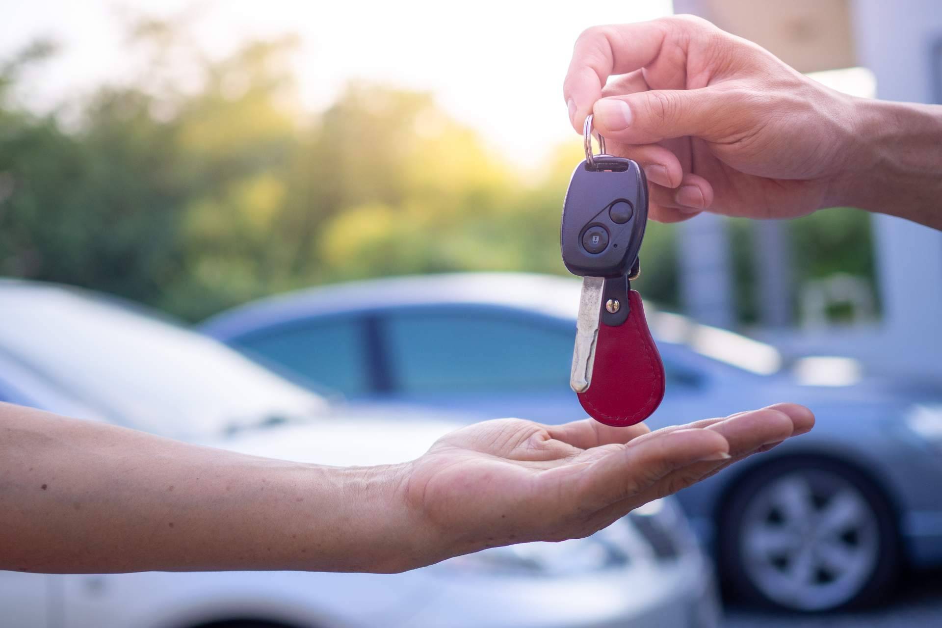 Alquiler de coches automáticos a precios competitivos en Viva Cars en Aeropuerto de Alicante
