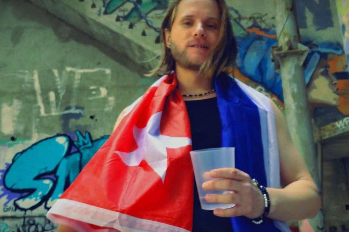 Un cubano con aje y acento, Ramy Martinz