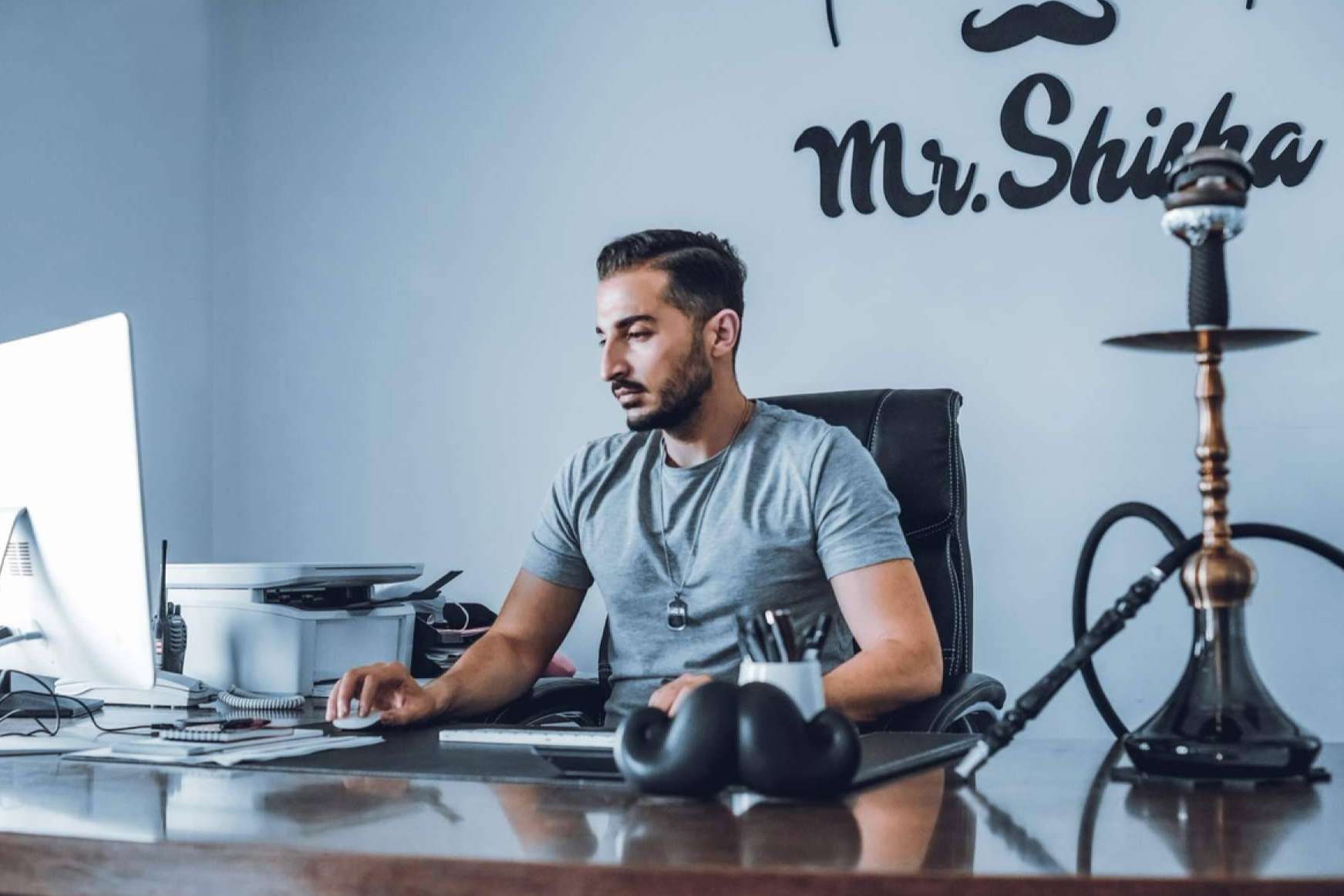 En España y Europa, Ahmad Razo es un empresario de éxito